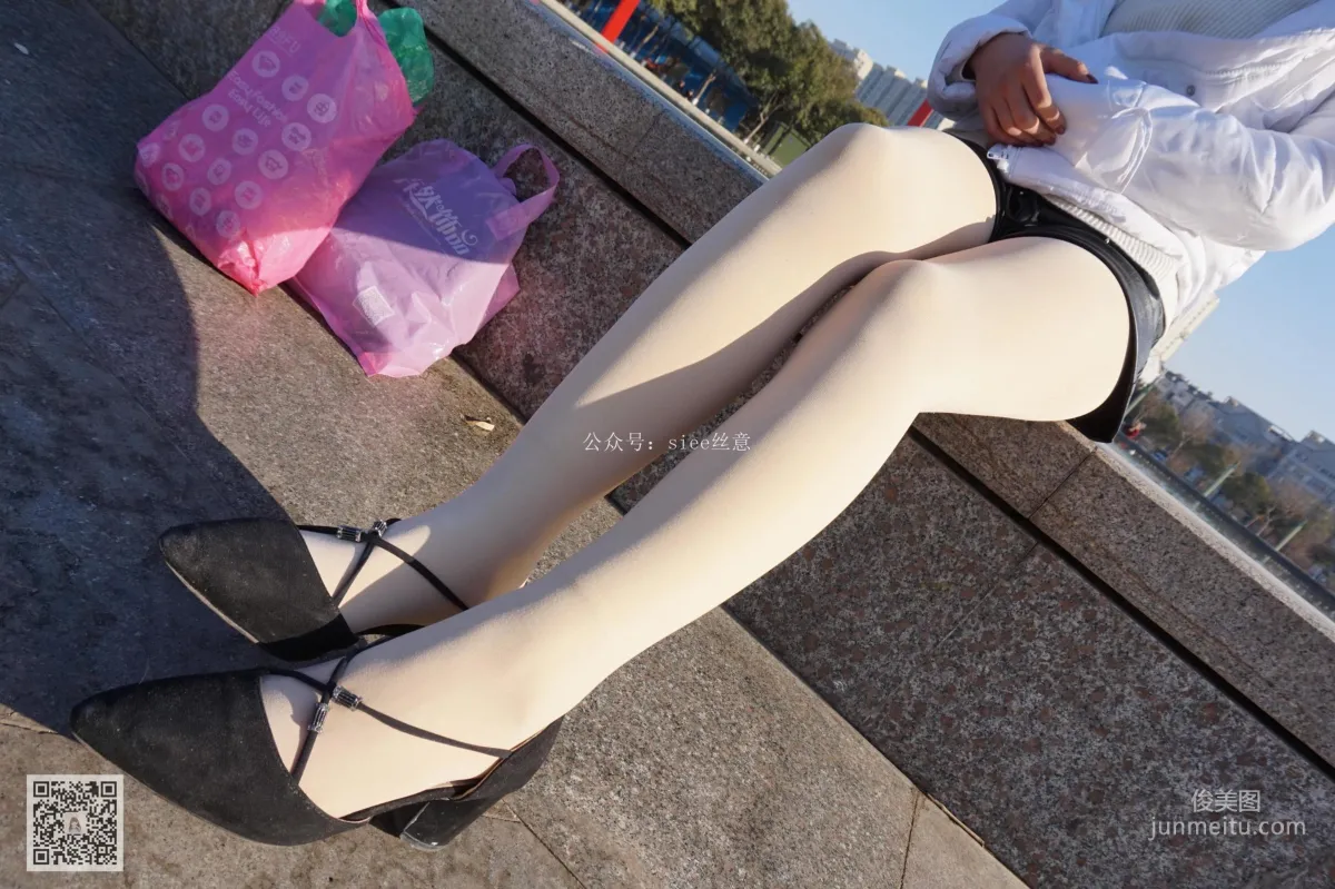 思思《厚丝也能配高跟鞋》 [丝意SIEE] No.028 写真集13
