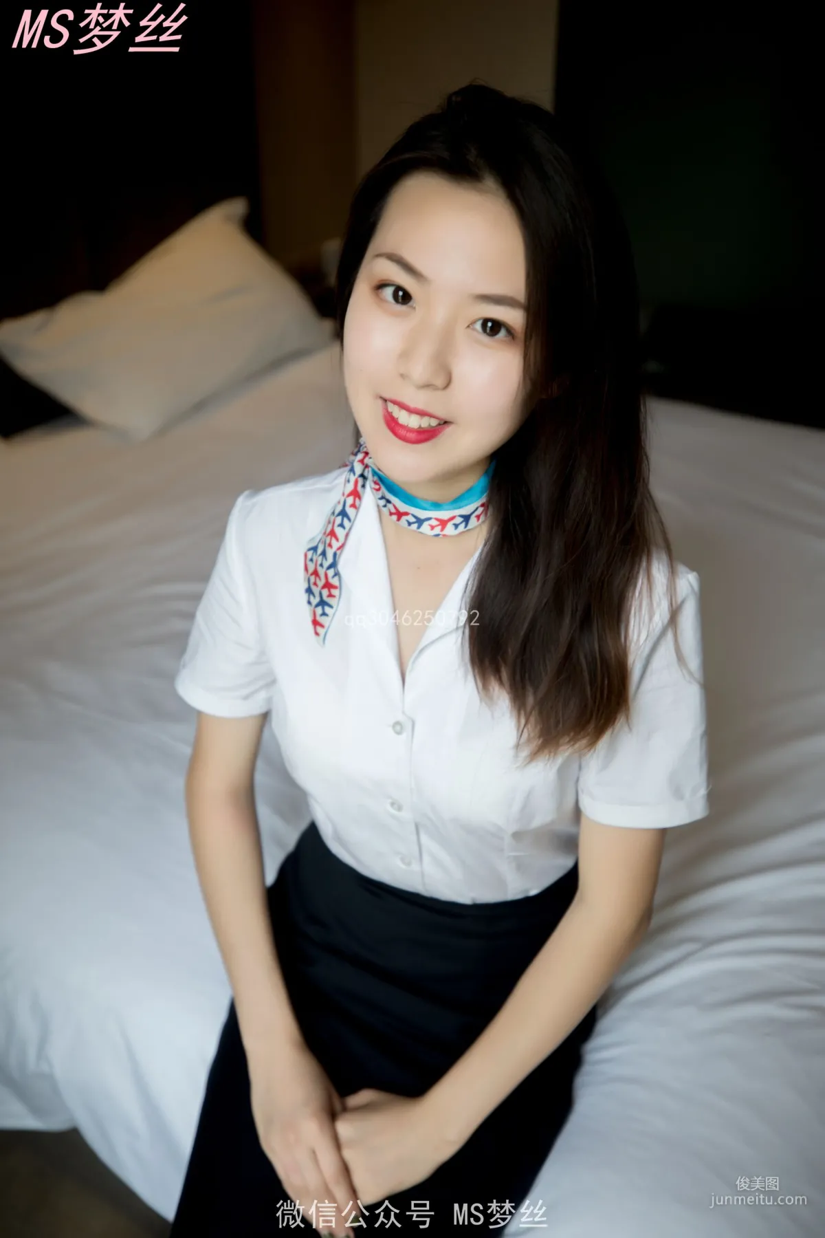 芷蕾《肉色丝袜礼仪颜值爆表！》 [纳丝摄影] 写真集1