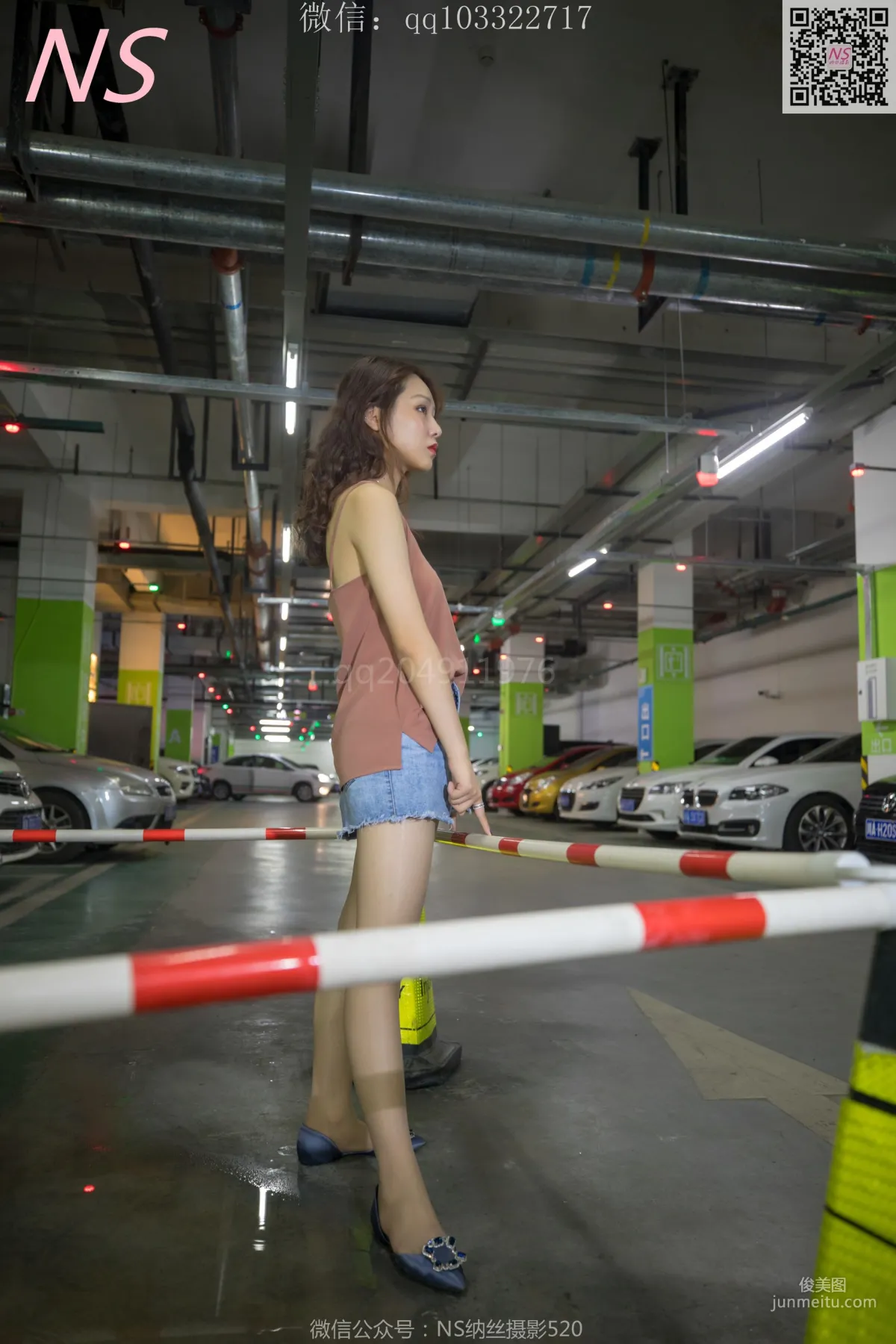 小朱茵《地下车库的丝袜美腿女郎》 [纳丝摄影] 写真集59