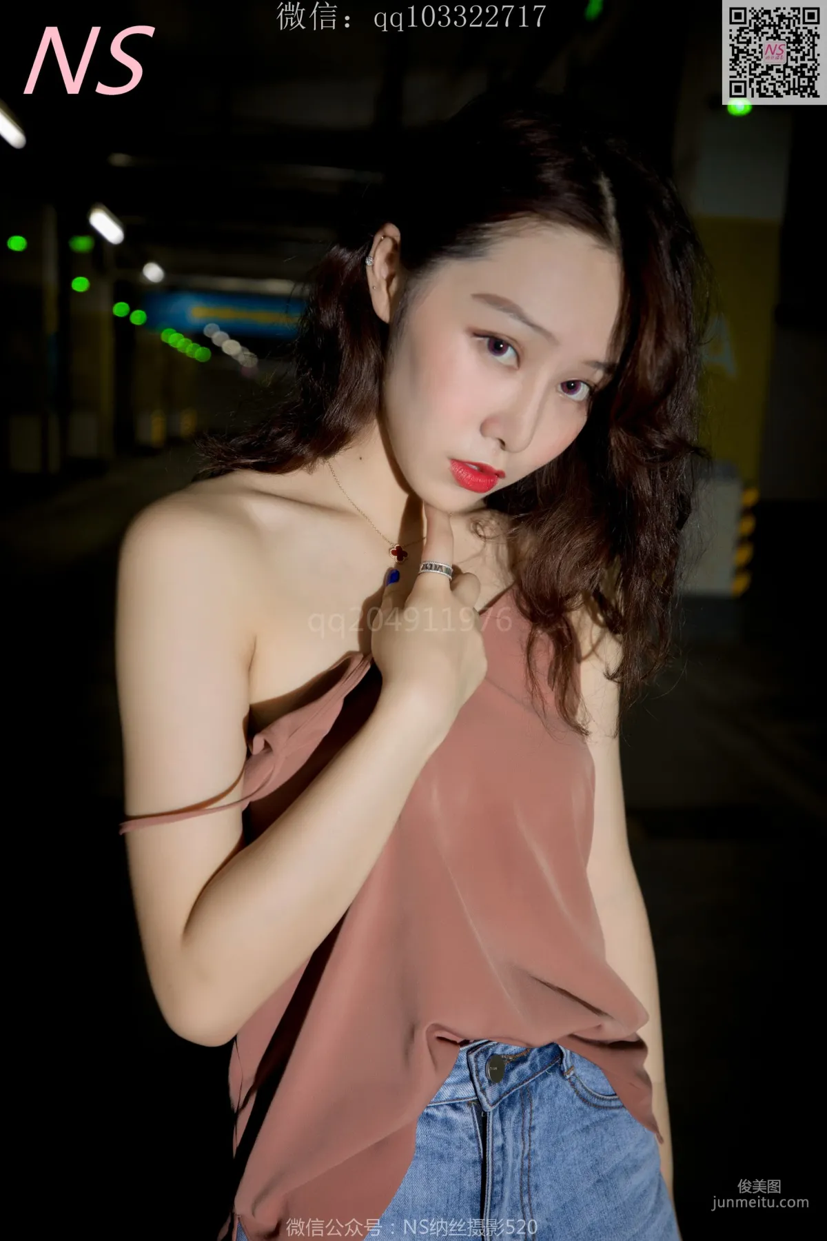 小朱茵《地下车库的丝袜美腿女郎》 [纳丝摄影] 写真集6