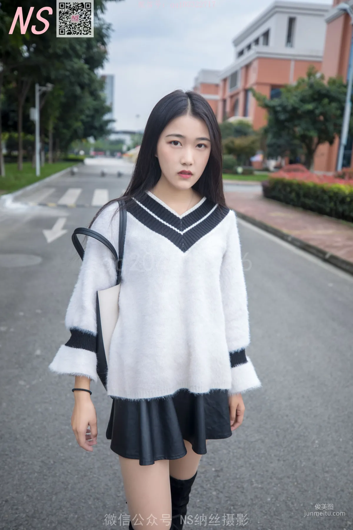 雨佳《丝袜学记》 [纳丝摄影] 写真集1
