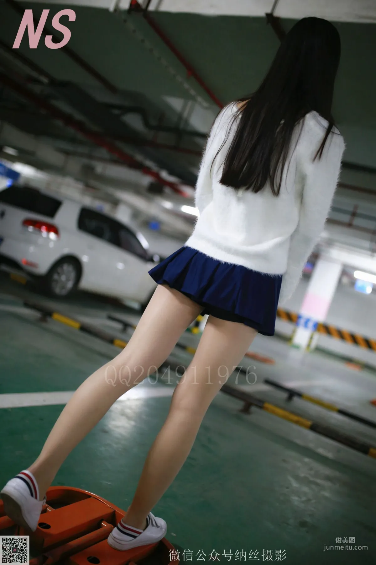 珊珊《超短裙美腿肉丝》 [纳丝摄影] NO.097 写真集73