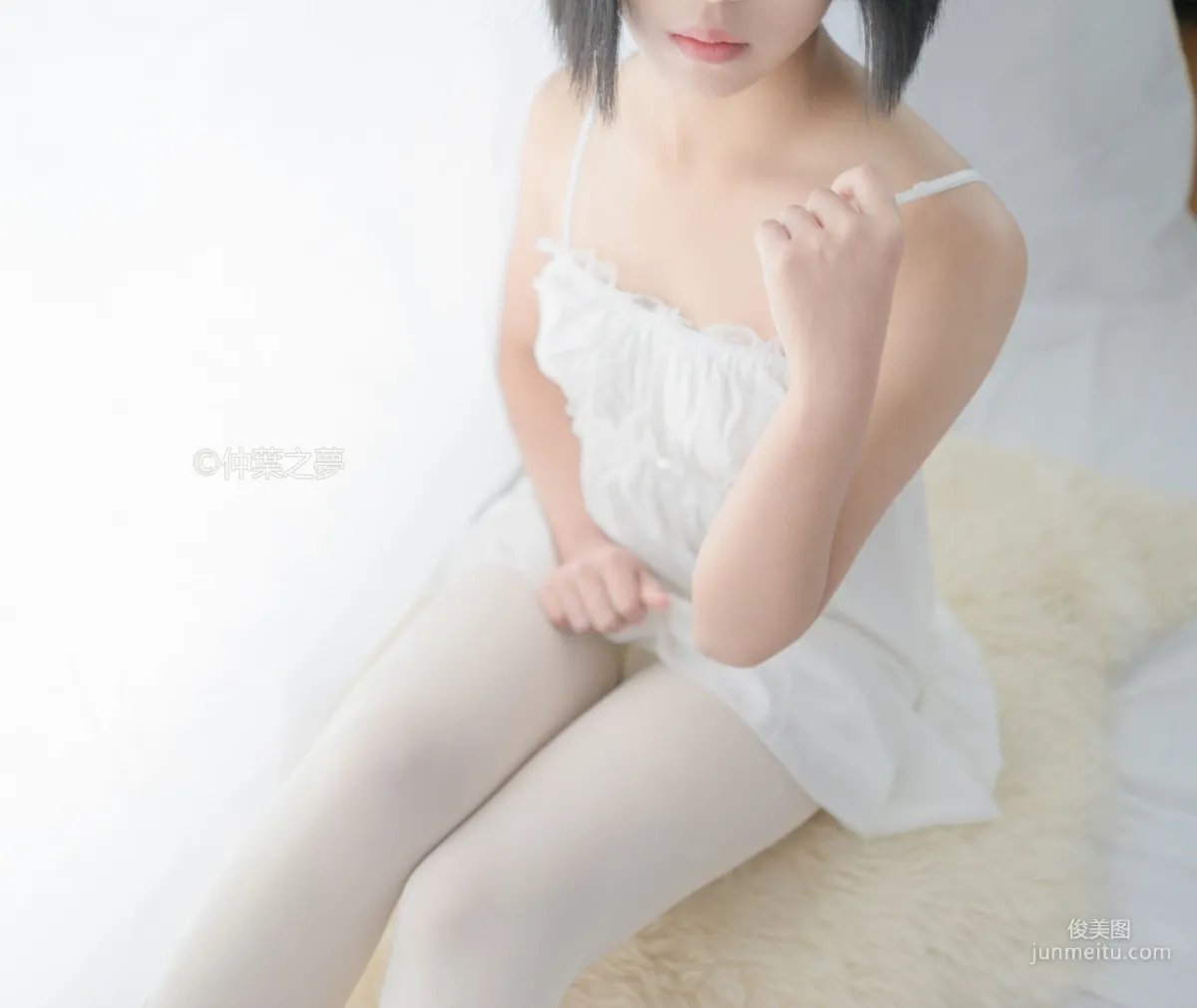 《清纯白吊带裙》 [轻兰映画] Grand.001 写真集19
