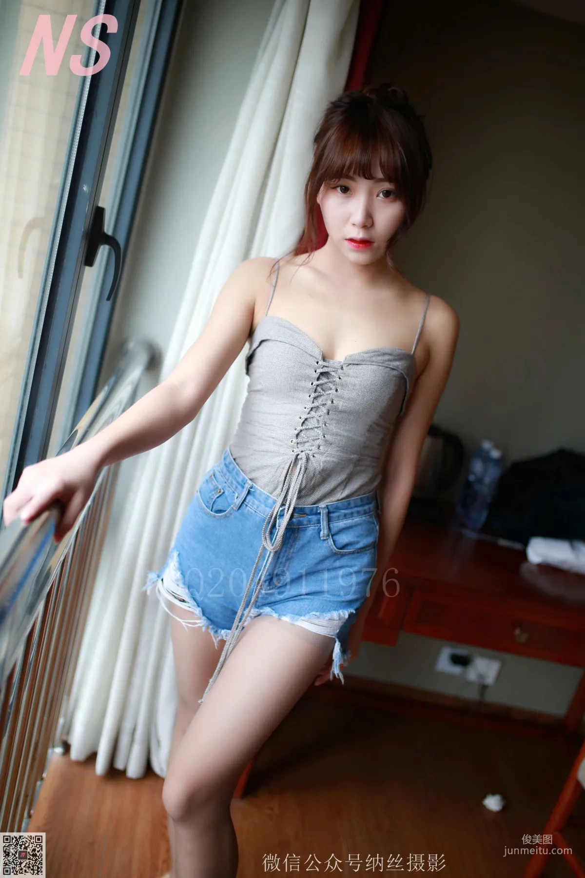 Ling Er Gray Stockings and Denim Shorts in the Hotel [NASI] NO.103 Photo Set photo 3