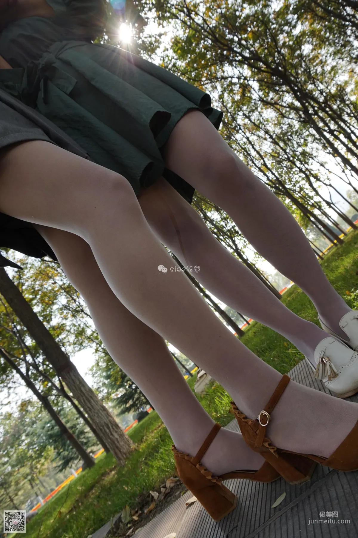 鱼鱼&茹茹《公园小路》 [丝意SIEE] No.012 写真集1