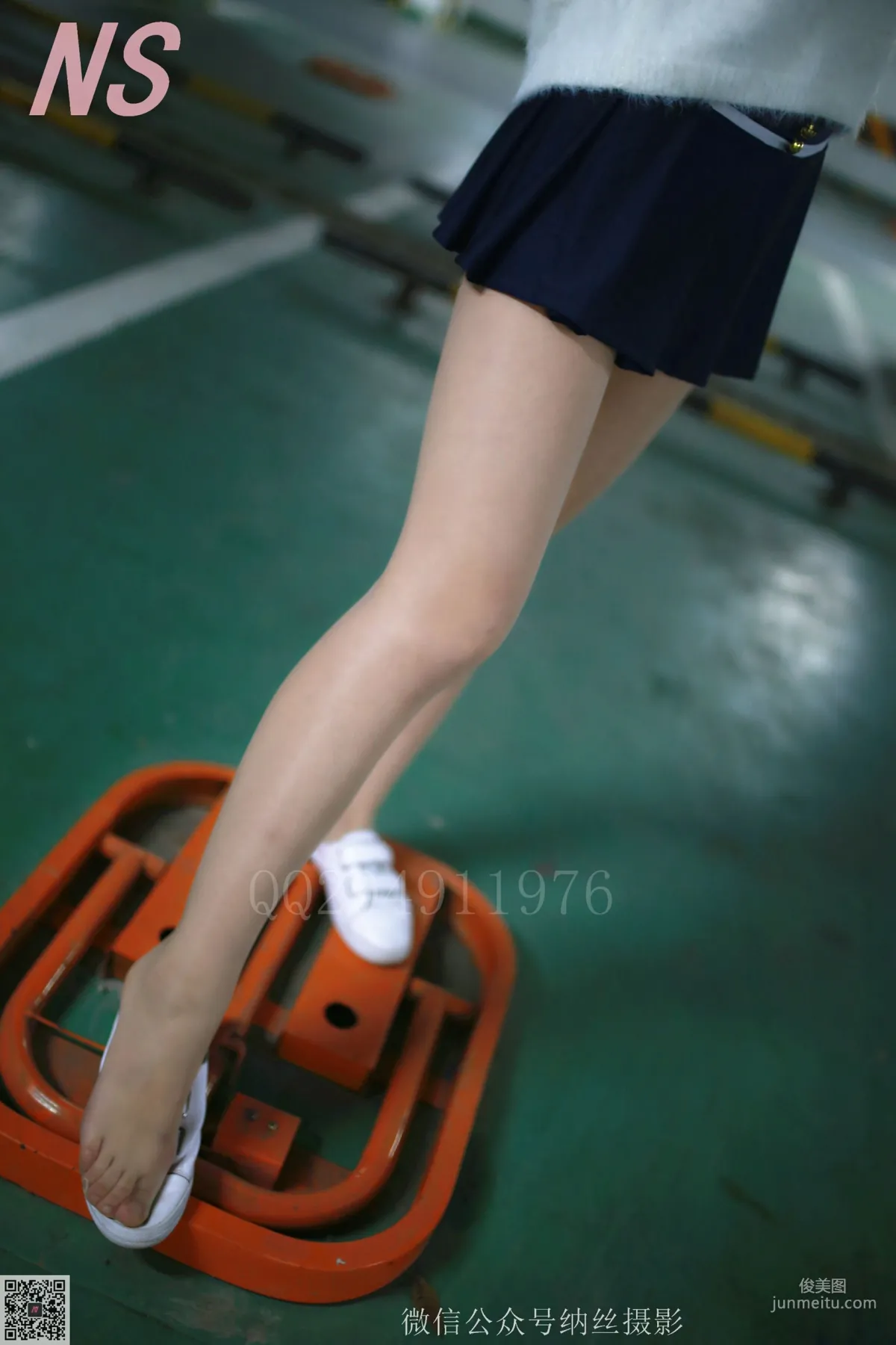 珊珊《超短裙美腿肉丝》 [纳丝摄影] NO.097 写真集65