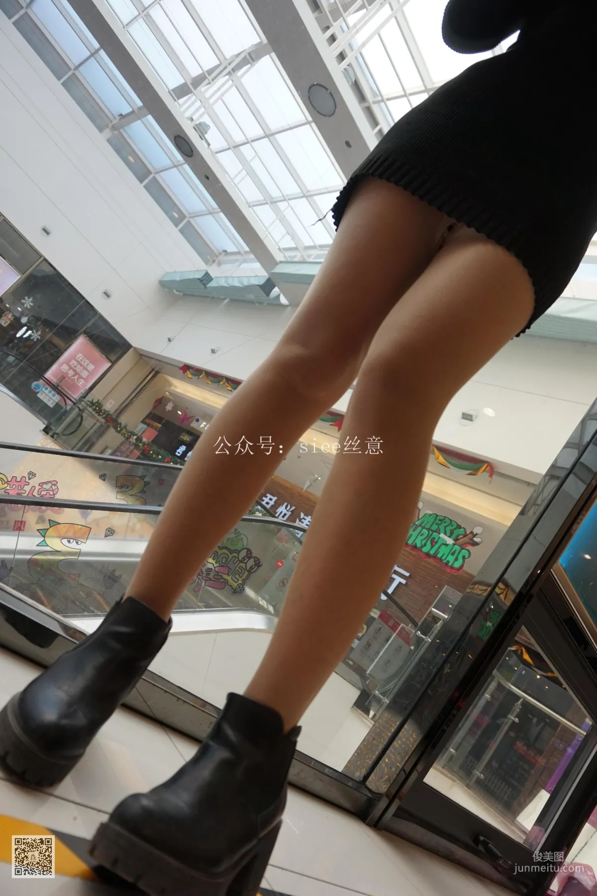 曦曦《黑色紧身裙配肉丝》 [丝意SIEE] No.025 写真集1