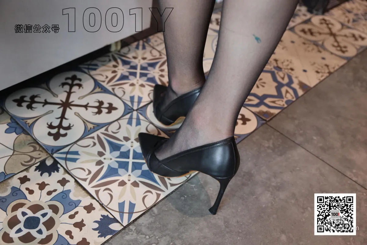 Tui Tui Restaurant Waitress 1 [One Thousand and One Nights IESS] Stockings and Beautiful Legs Photo Set photo 82