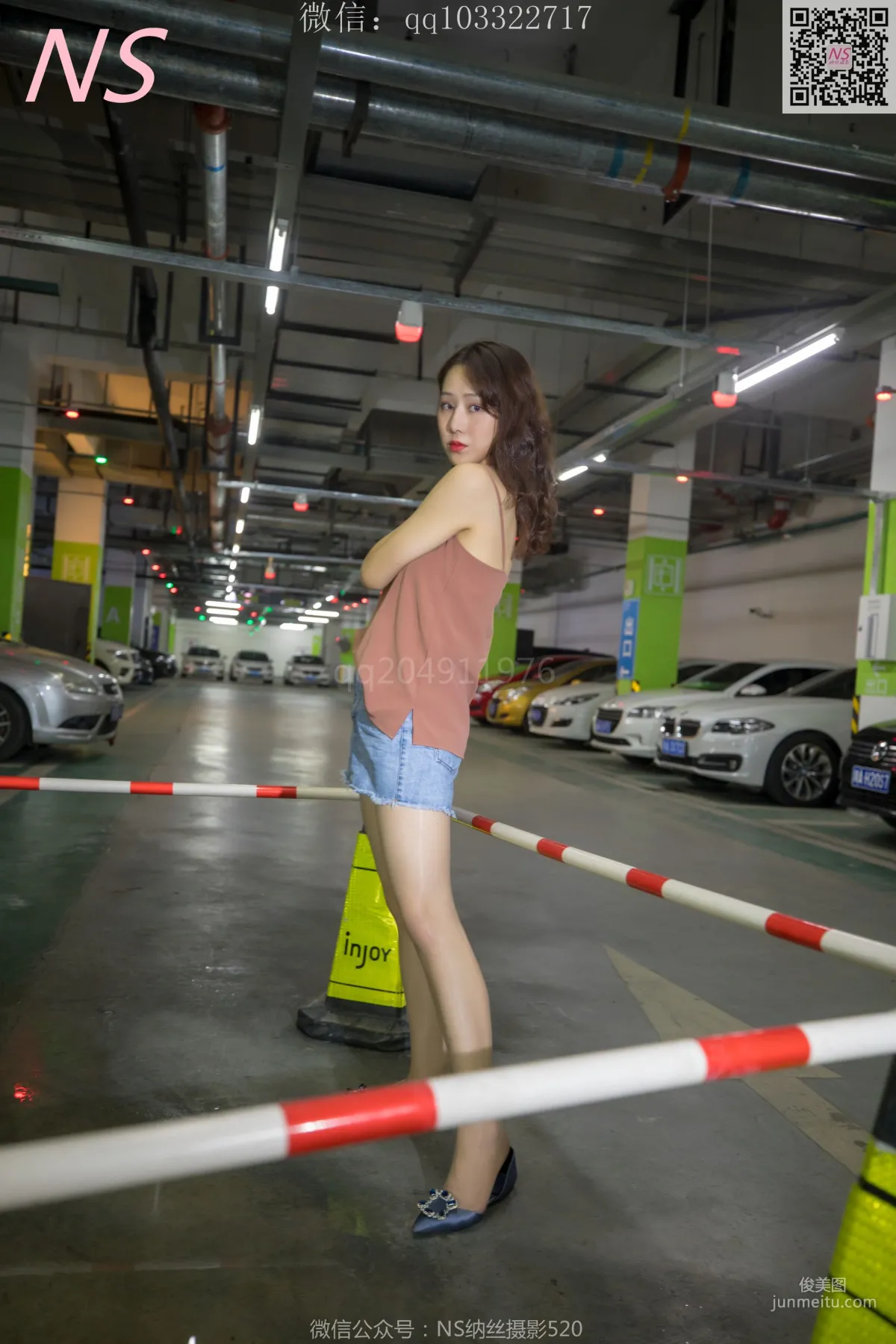 小朱茵《地下车库的丝袜美腿女郎》 [纳丝摄影] 写真集62