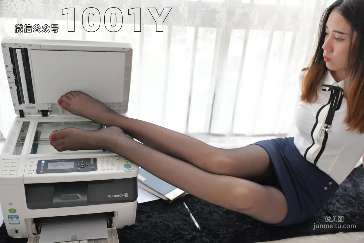 Xi Gua "My Little Secretary 3" [One Thousand and One Nights IESS] Stockings and Beautiful Legs Photo Set photo 72