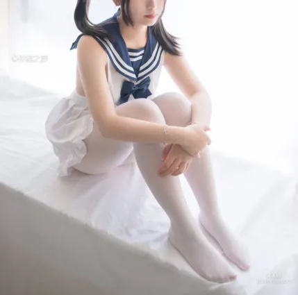 白絲蘿莉