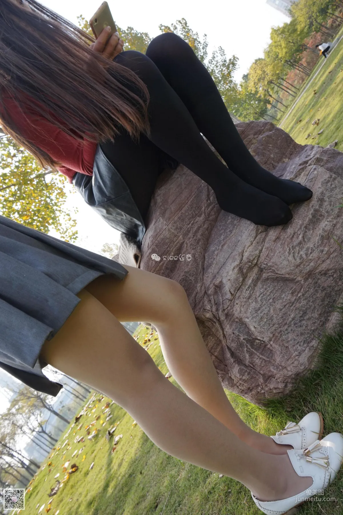 鱼鱼&茹茹《草地悠闲》 [丝意SIEE] No.011 写真集14
