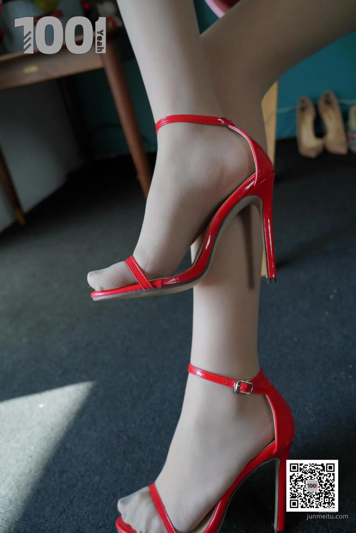 Xi Gua Condensed Capsule Christmas Special 2 [One Thousand and One Nights IESS] Stockings and Beautiful Legs Photo Set photo 13