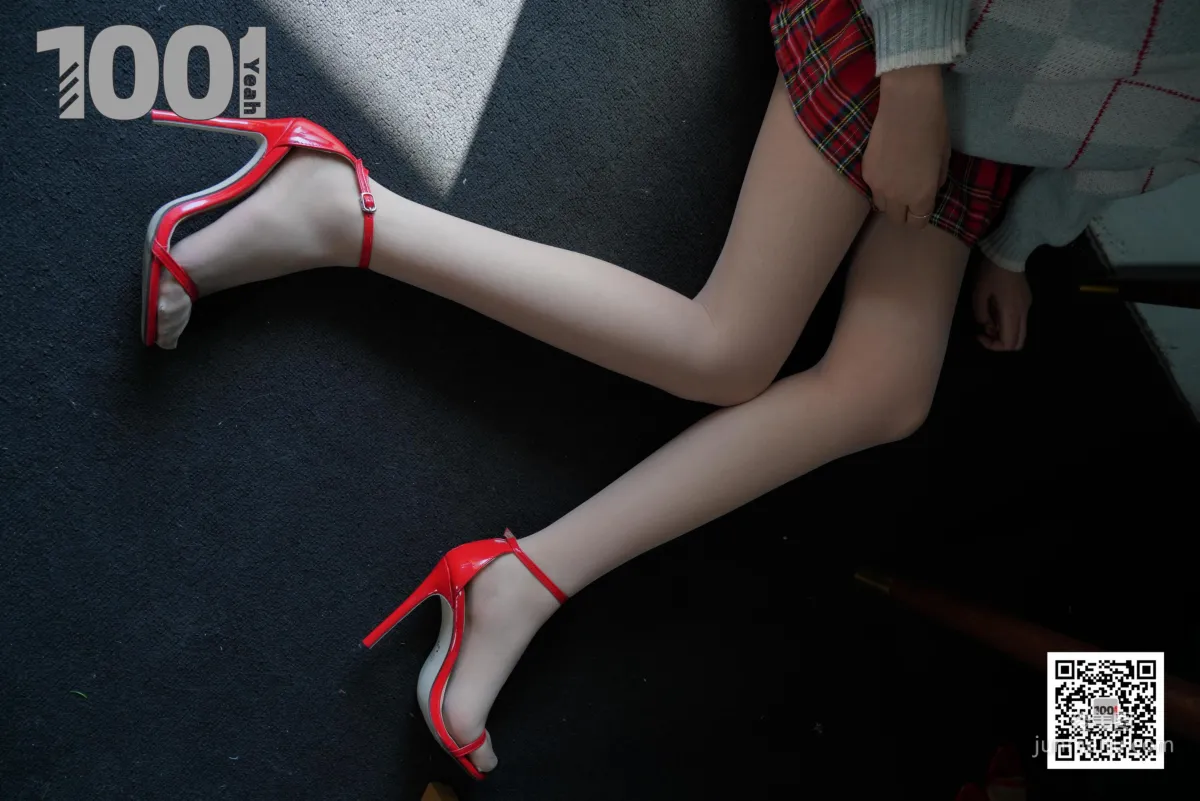 Xi Gua "Concentrated Capsule" Christmas Special [One Thousand and One Nights] Beautiful Legs and Silk Feet Photo Set photo 20