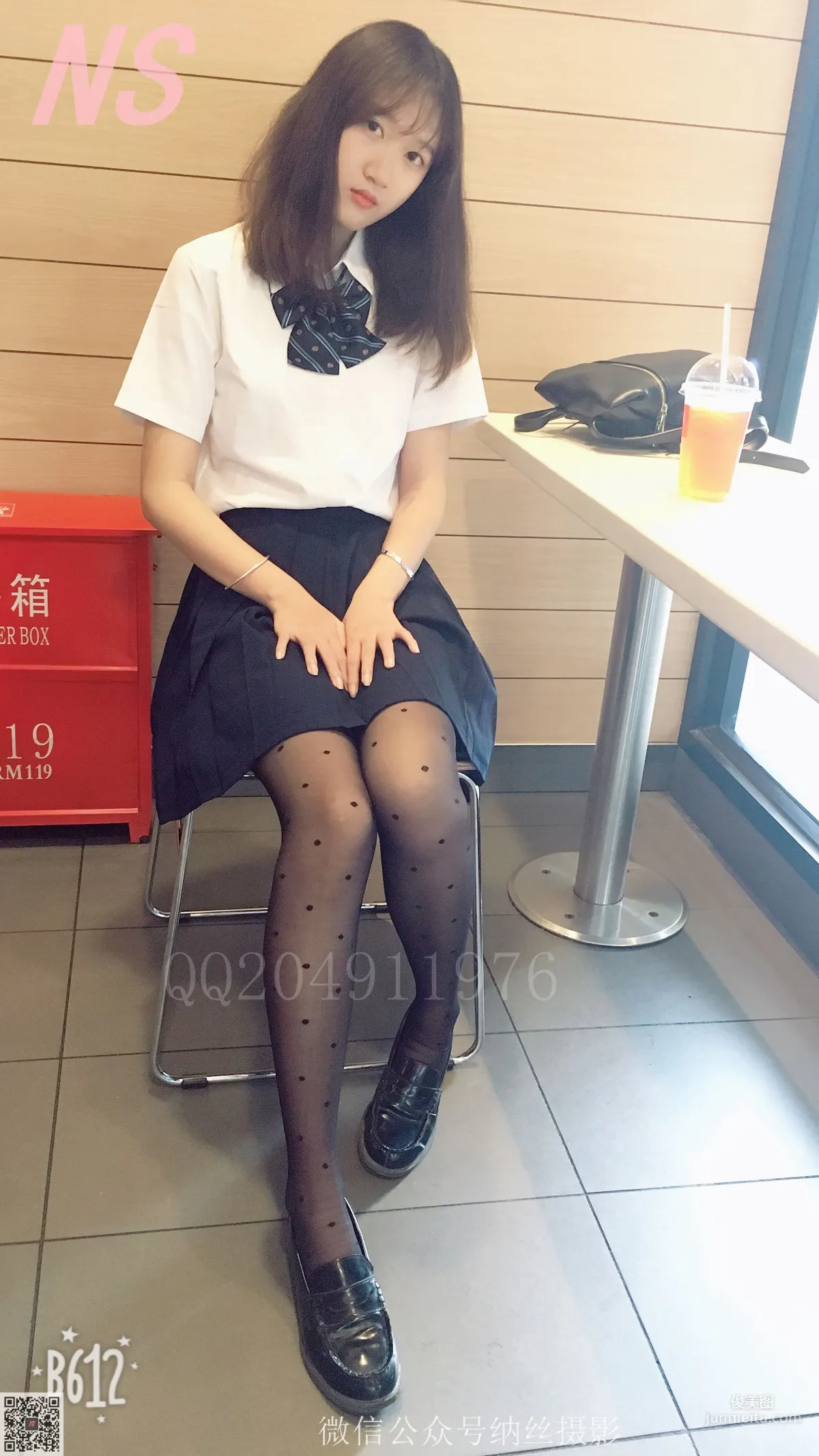 Wen Wen, OL Black Polka Dot Stockings [NASI] NO.057 Photo Set photo 4