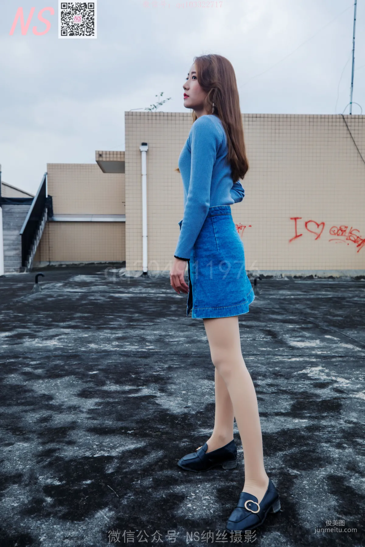 舒怡《女神天台肉色丝袜》 [纳丝摄影] 写真集29