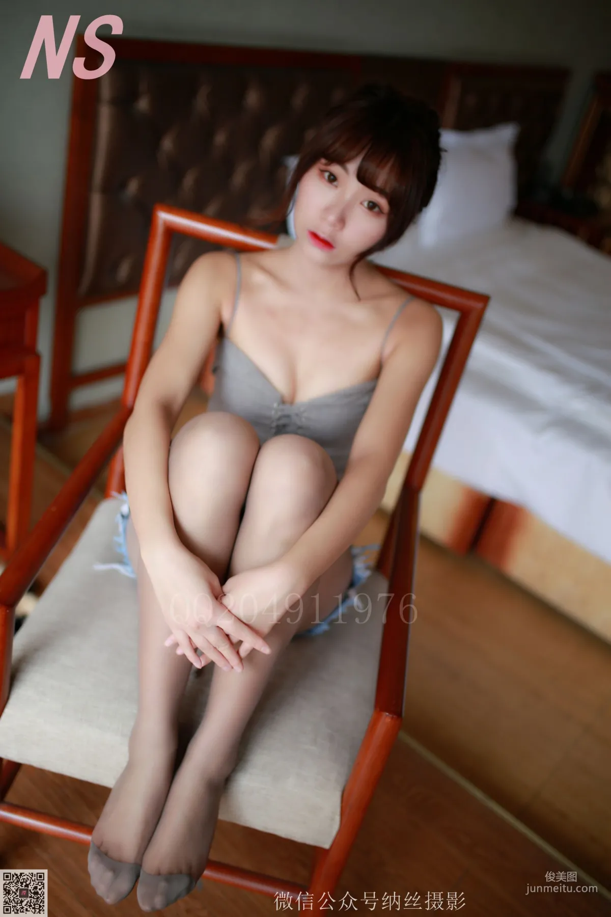 Ling Er Gray Stockings and Denim Shorts in the Hotel [NASI] NO.103 Photo Set photo 9