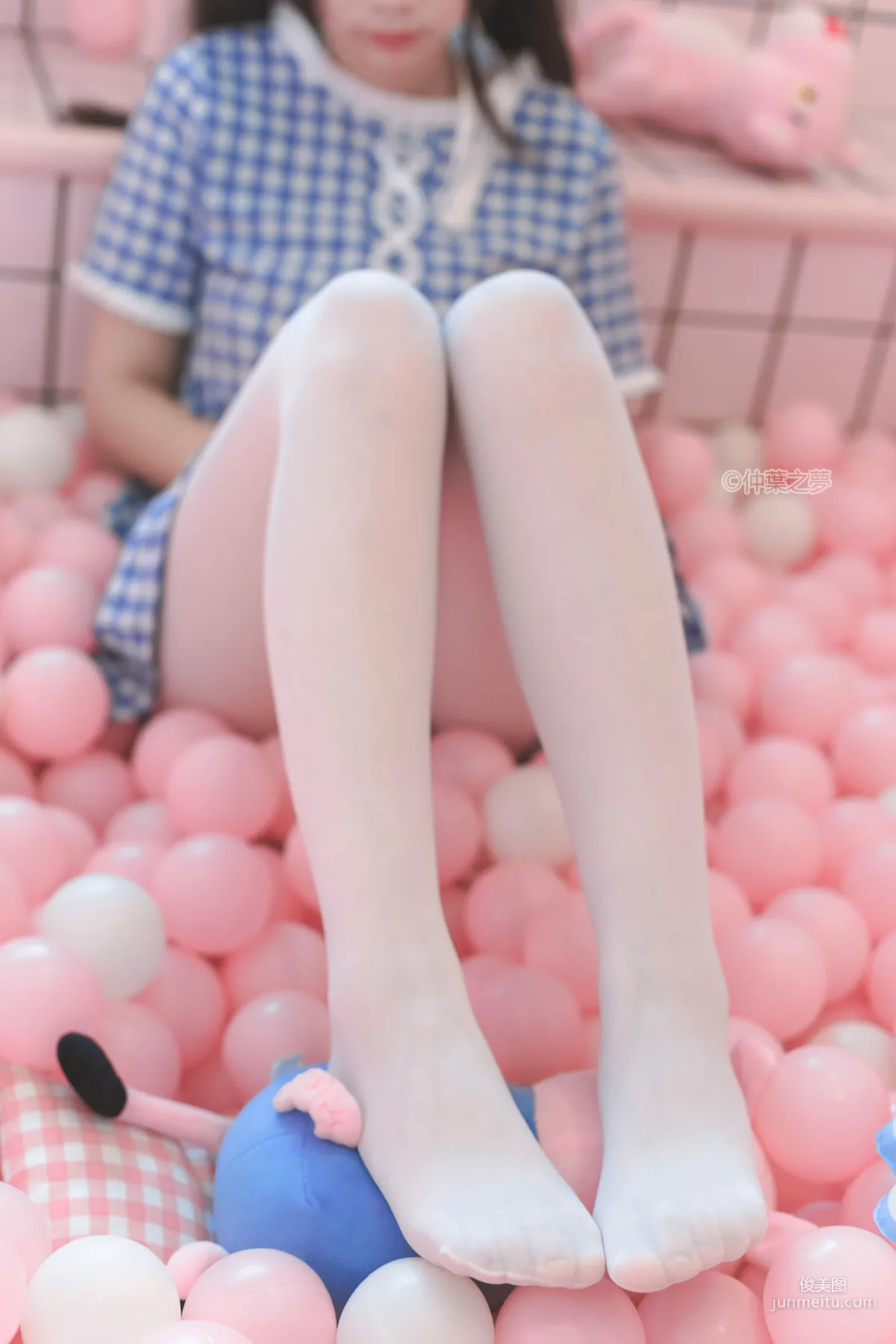 《蓝白格子连衣裙》 [轻兰映画] SPL.010 写真集79
