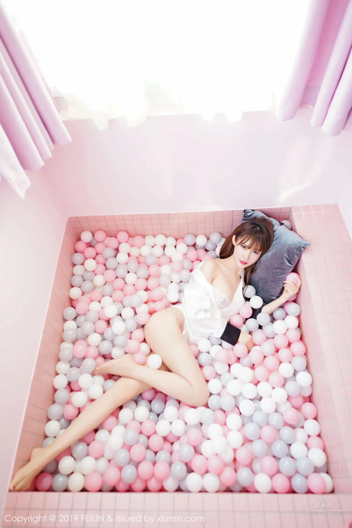 Cheng Zi, Sweet and Beautiful, Slender and Graceful Beauty [FeiLin] VOL.214 Photo Set photo 10