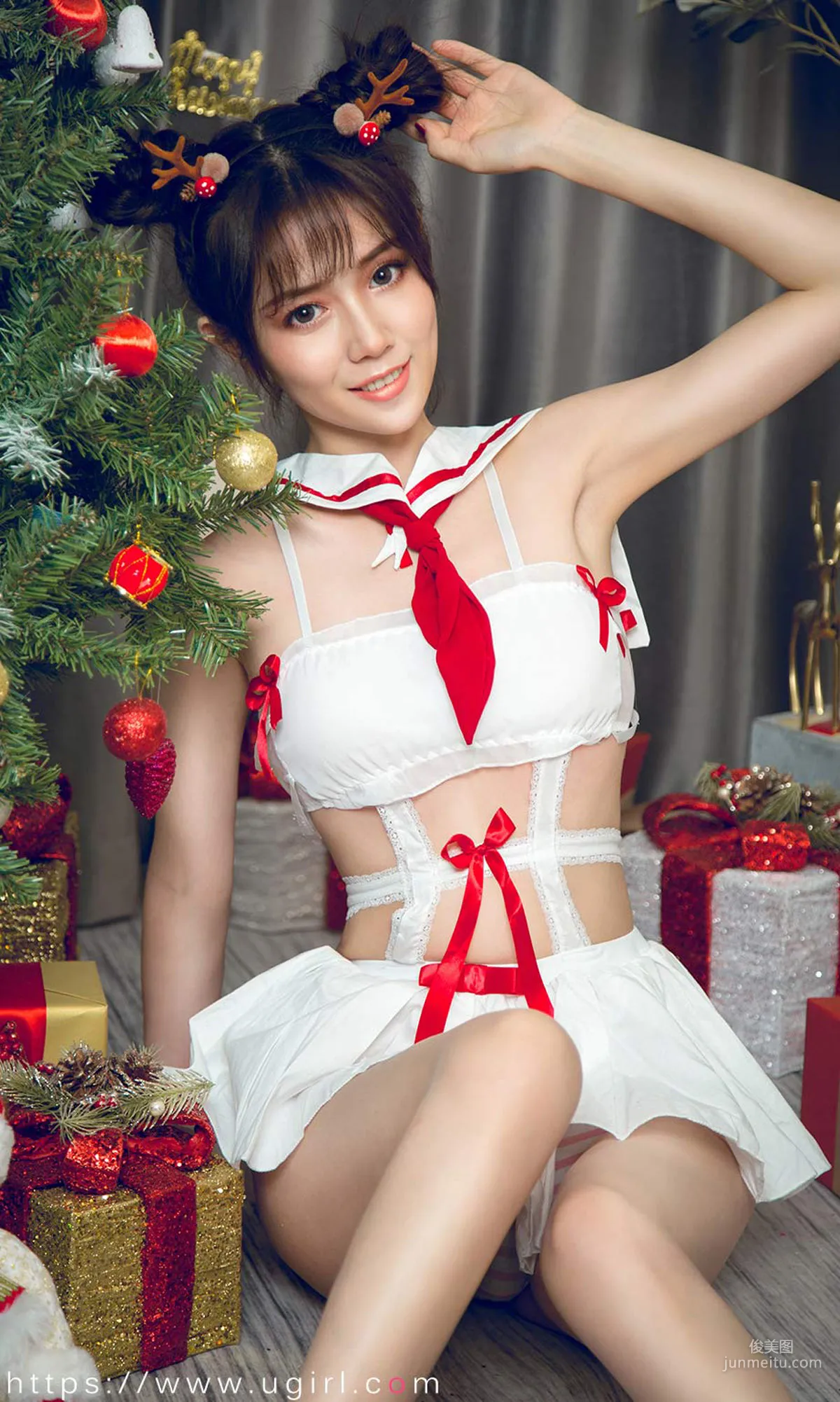 唐小糖《制服少女聖誕秀》 [尤果圈愛尤物] No.1679 寫真集 35