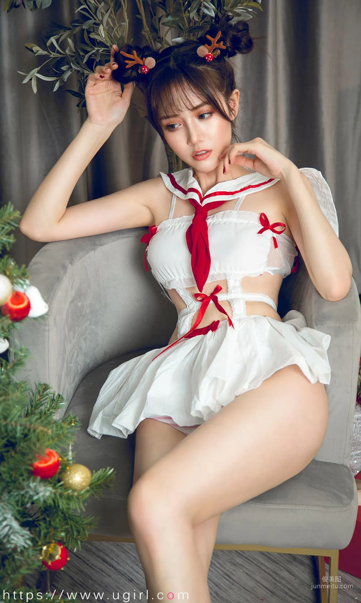 唐小糖《制服少女聖誕秀》 [尤果圈愛尤物] No.1679 寫真集 34