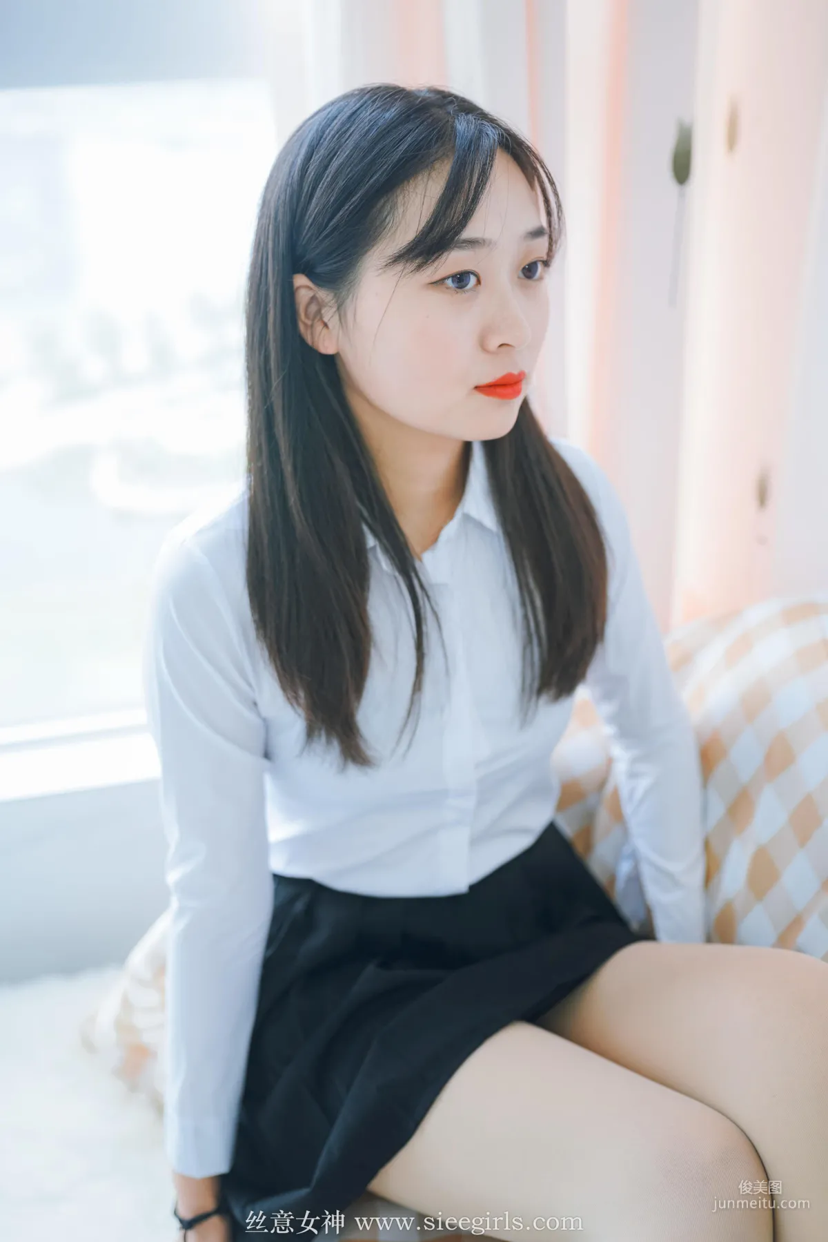 Yuan Yuan, Like a Flower Yet Not a Flower [SIEE] No.377 Photo Set photo 4