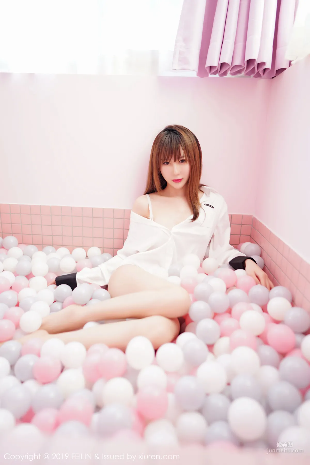 Cheng Zi, Sweet and Beautiful, Slender and Graceful Beauty [FeiLin] VOL.214 Photo Set photo 4