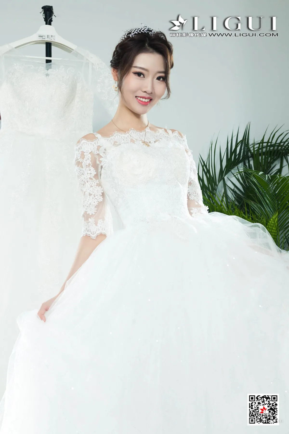 鐘情《白絲婚紗新娘》 [麗櫃Ligui] 寫真集 29