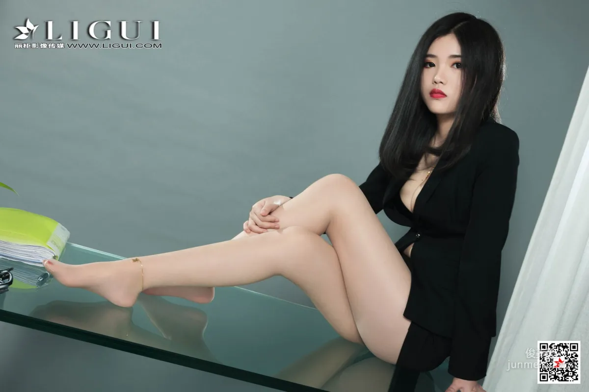 小辫儿《肉丝西服OL美腿》 [丽柜Ligui] 写真集27