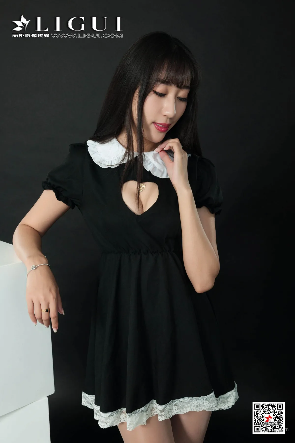 Model 軒軒《連衣裙肉絲高跟》 [麗櫃Ligui] 網絡麗人 寫真集 16