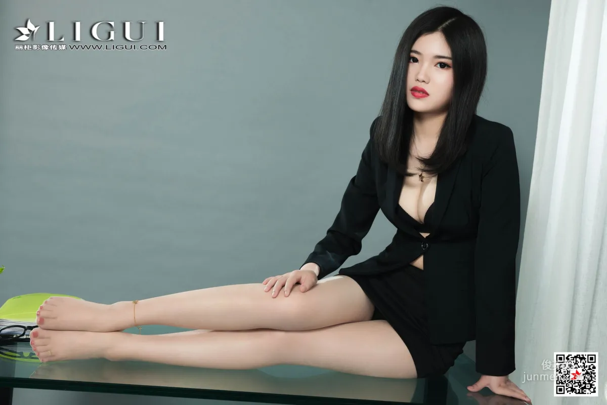 小辫儿《肉丝西服OL美腿》 [丽柜Ligui] 写真集33