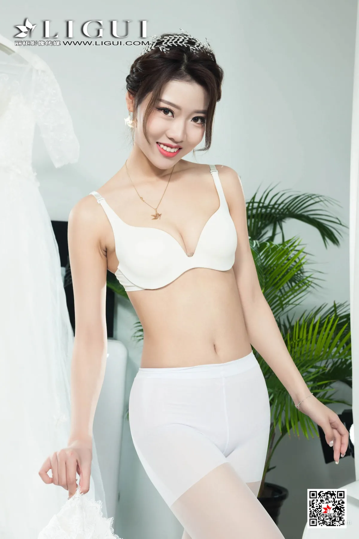 鐘情《白絲婚紗新娘》 [麗櫃Ligui] 寫真集 19