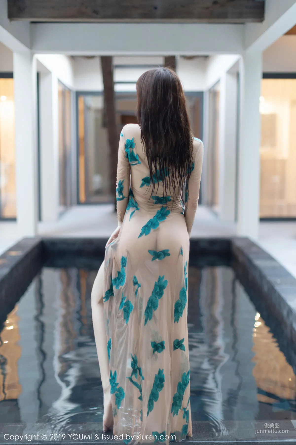 Zhou Yuxi Sandy, Gorgeous and Sexy Long Dress [YouMi] Vol.356 Photo Set photo 43