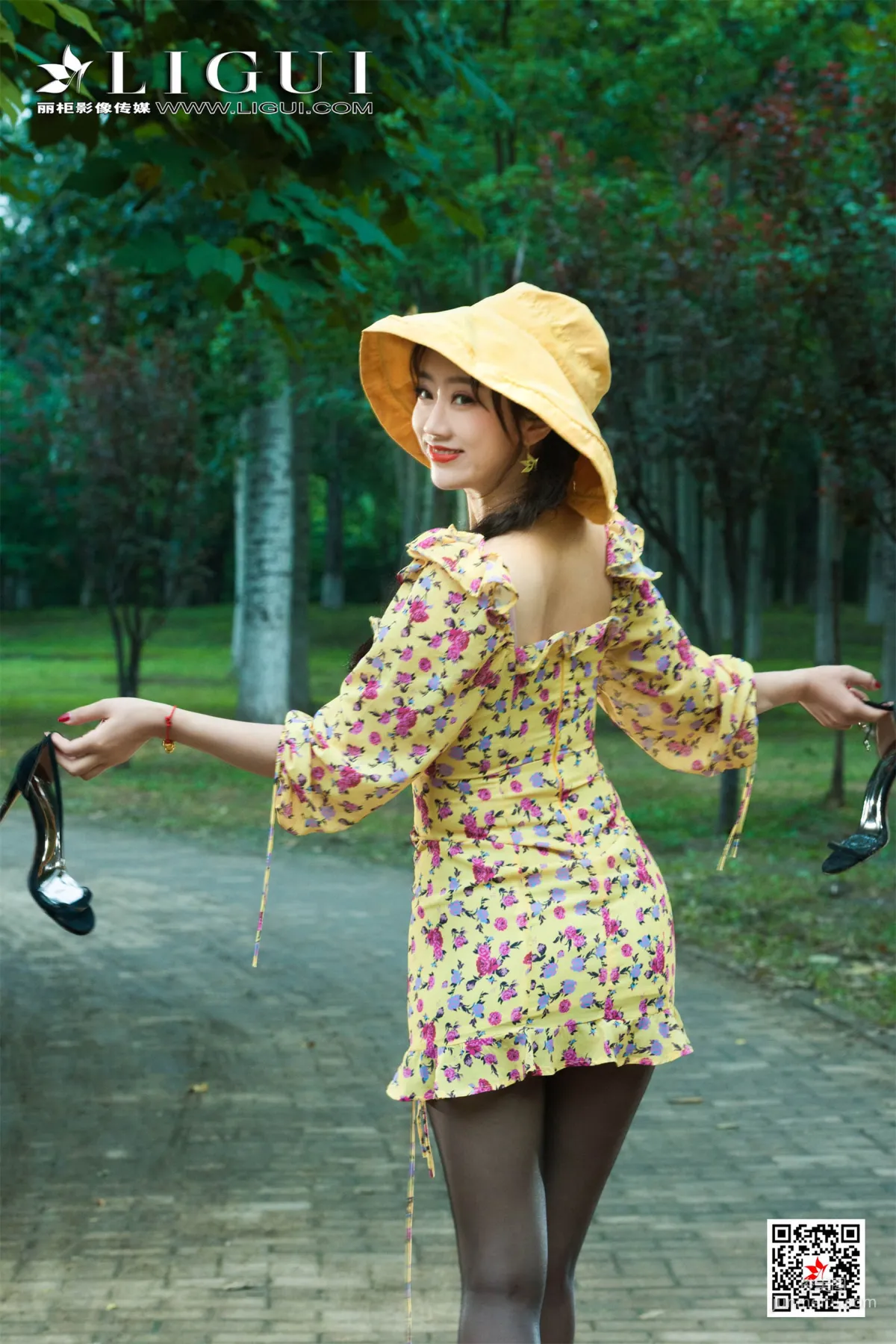 然然《极品森系黑丝草帽少女》 [丽柜Ligui] 写真集2