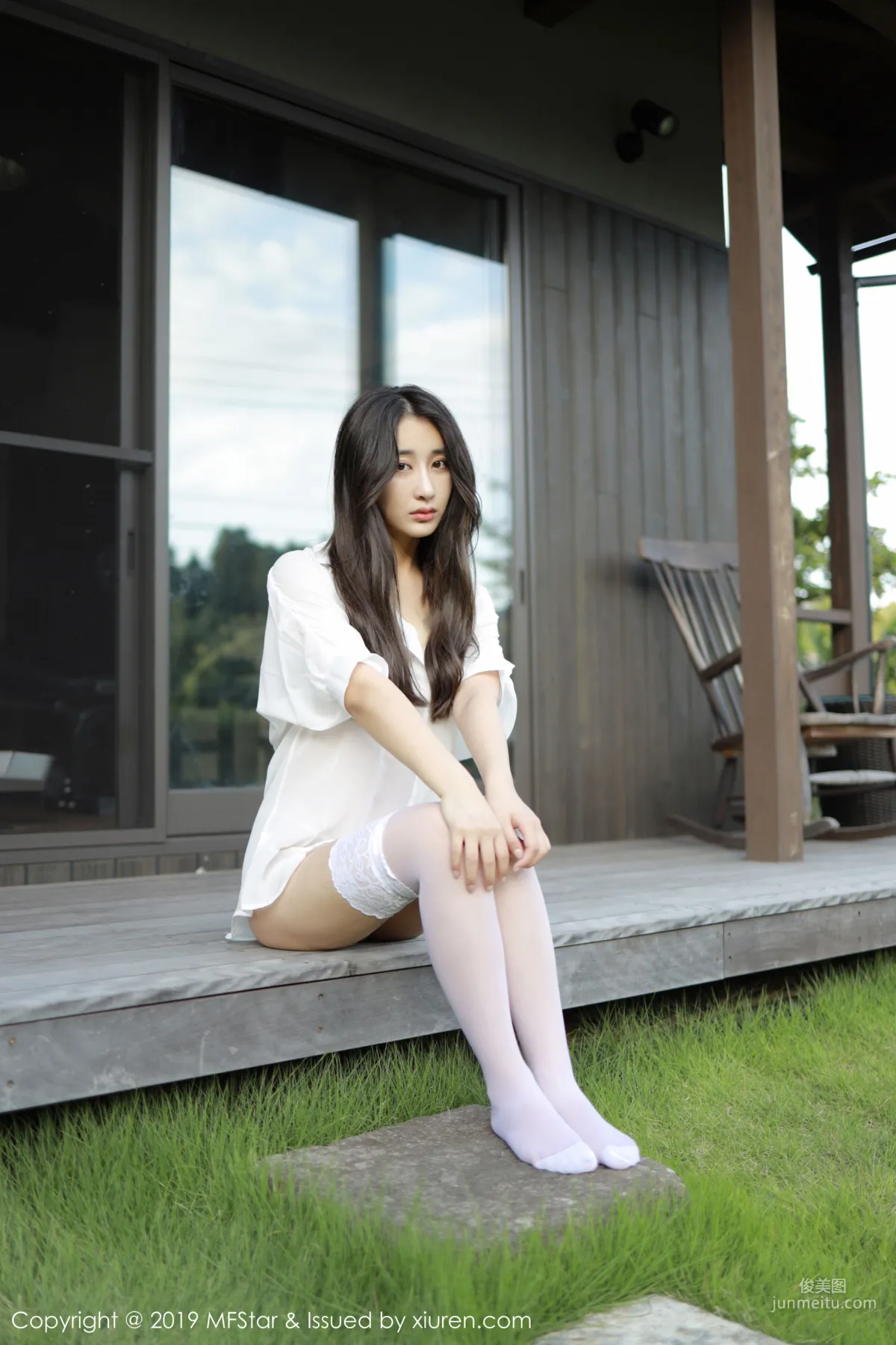 Betty Lin Zixin, Premium White Shirt Lady [MFStar] Vol.219 Photo Set photo 41