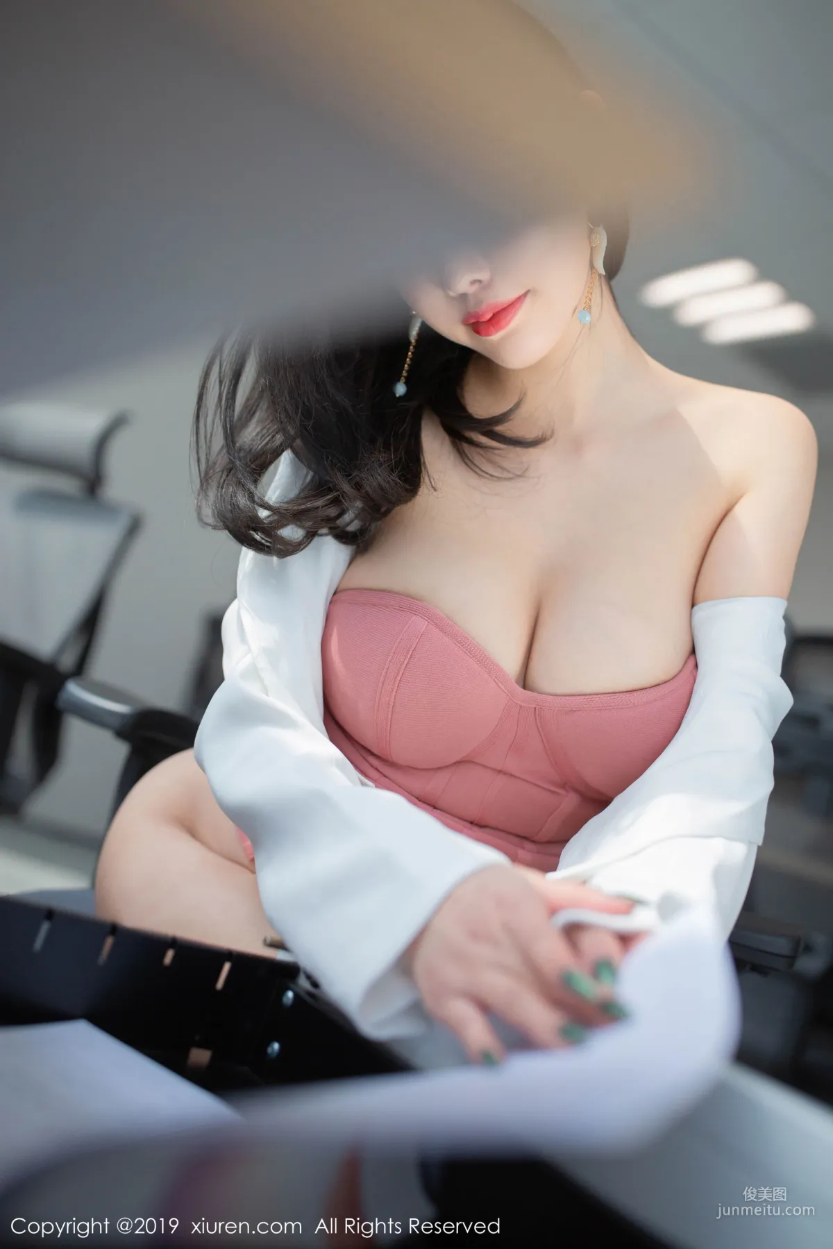 Yang Chenchen sugar Secretary Professional Attire [XiuRen] No.1743 Photo Set photo 38