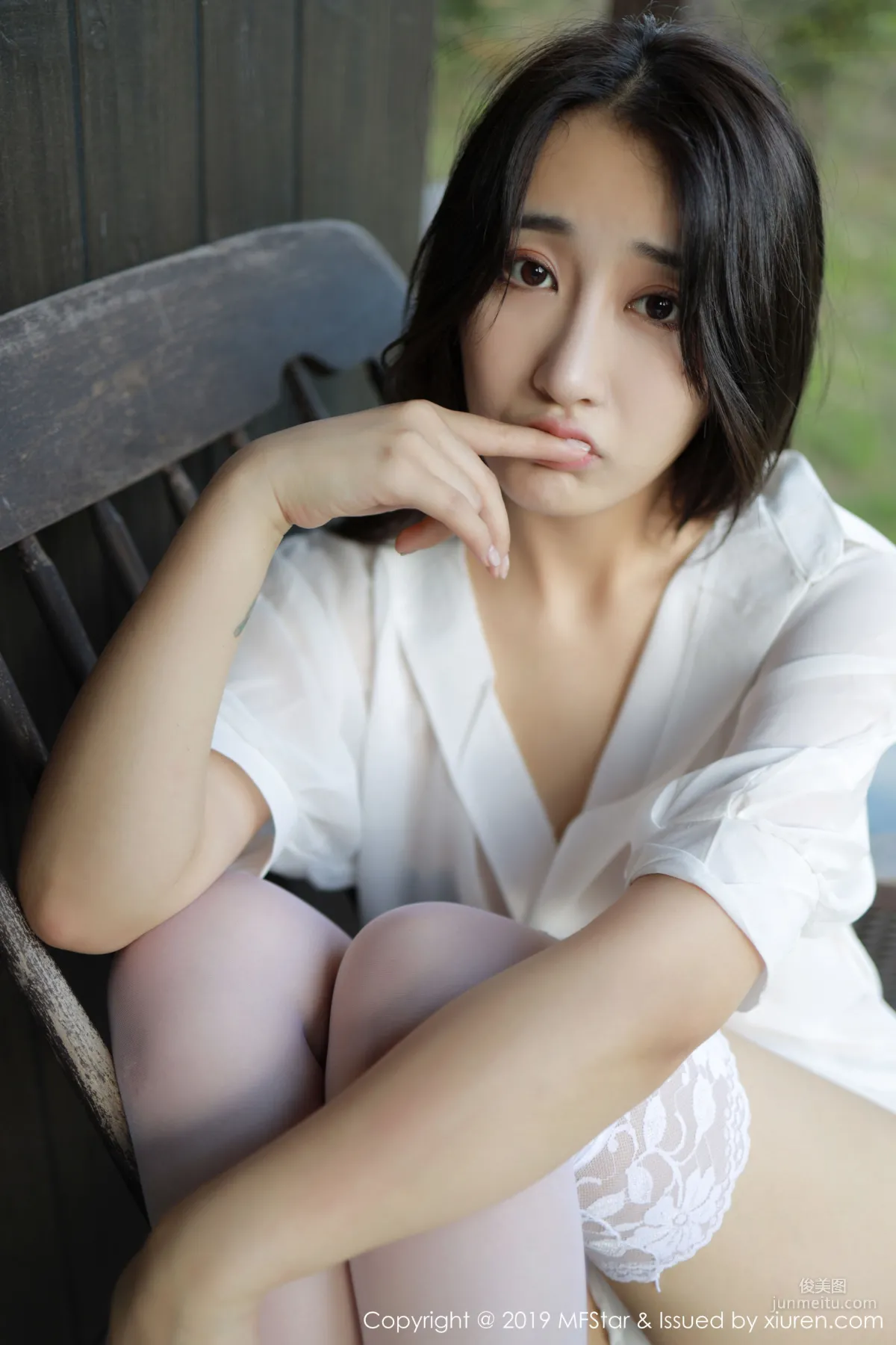 Betty Lin Zixin, Premium White Shirt Lady [MFStar] Vol.219 Photo Set photo 49