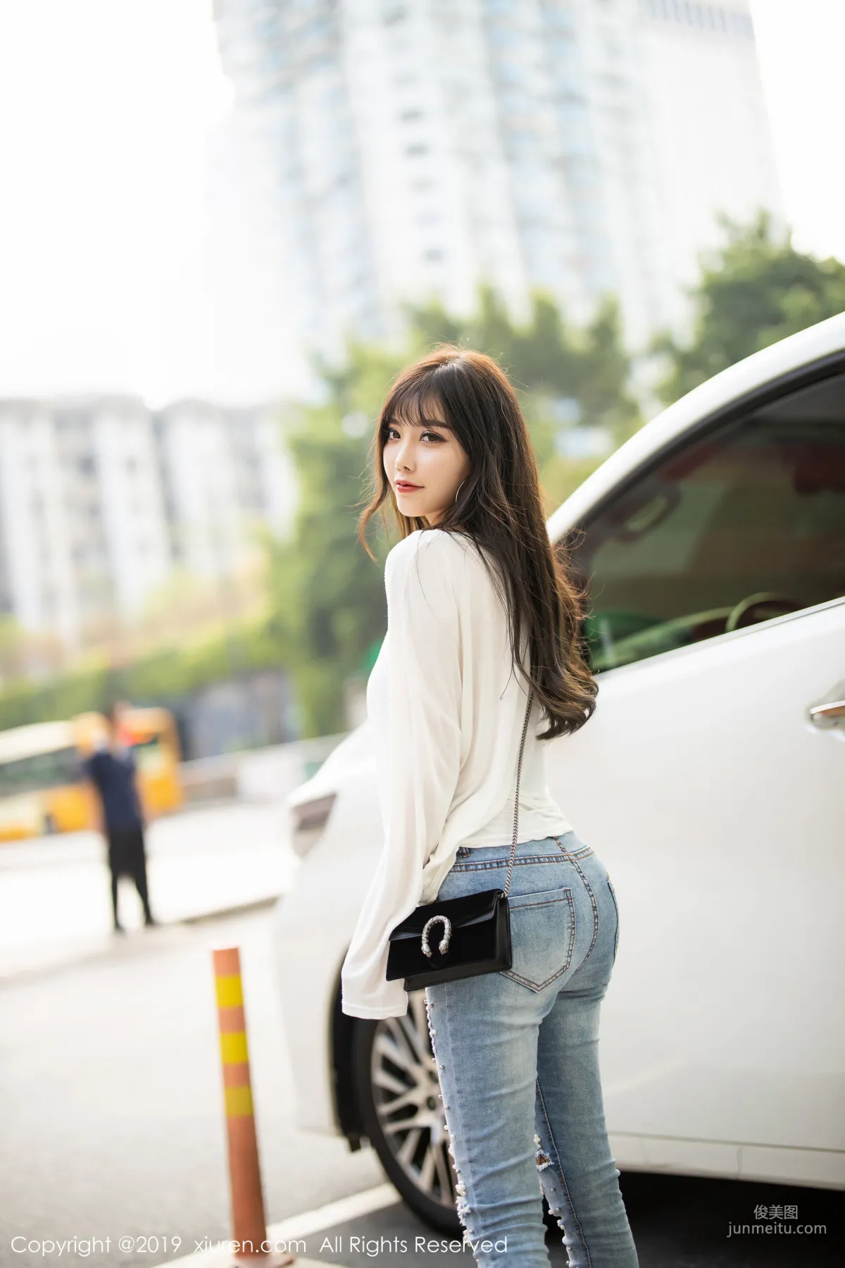 Yang Chenchen sugar "Net Stockings, Beautiful Legs, Curves Temptation" [XiuRen] No.1746 Photo Set photo 1