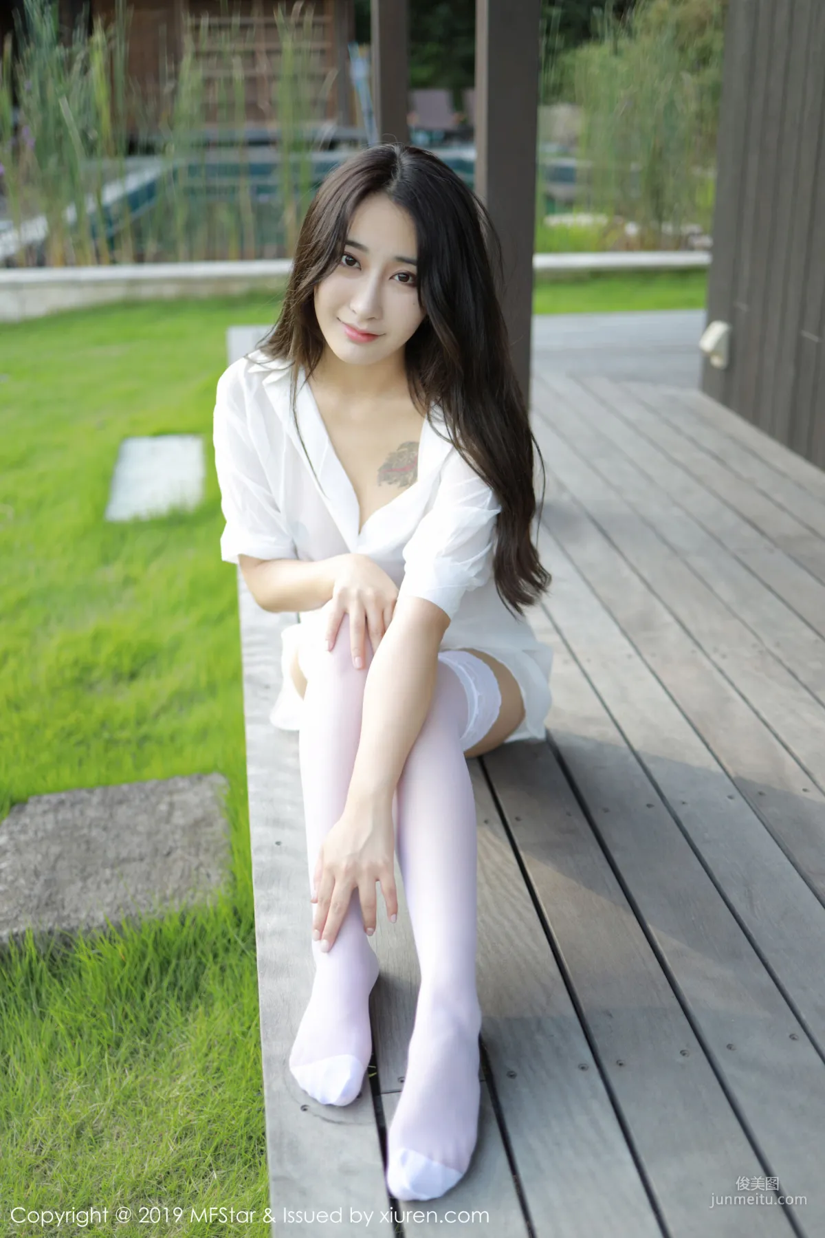 Betty Lin Zixin, Premium White Shirt Lady [MFStar] Vol.219 Photo Set photo 32