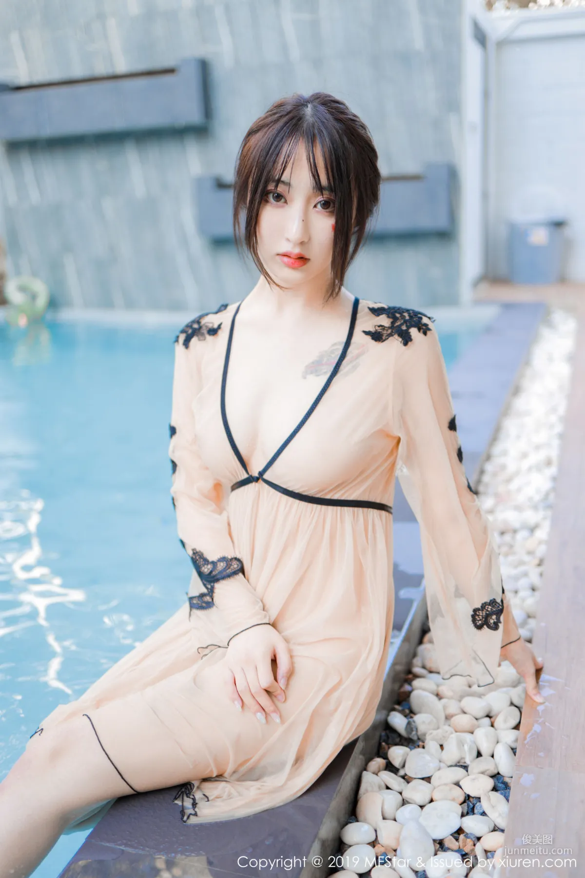 Betty Lin Zixin Pool Bath Beauty Series [MFStar] Vol.230 Photo Set photo 48