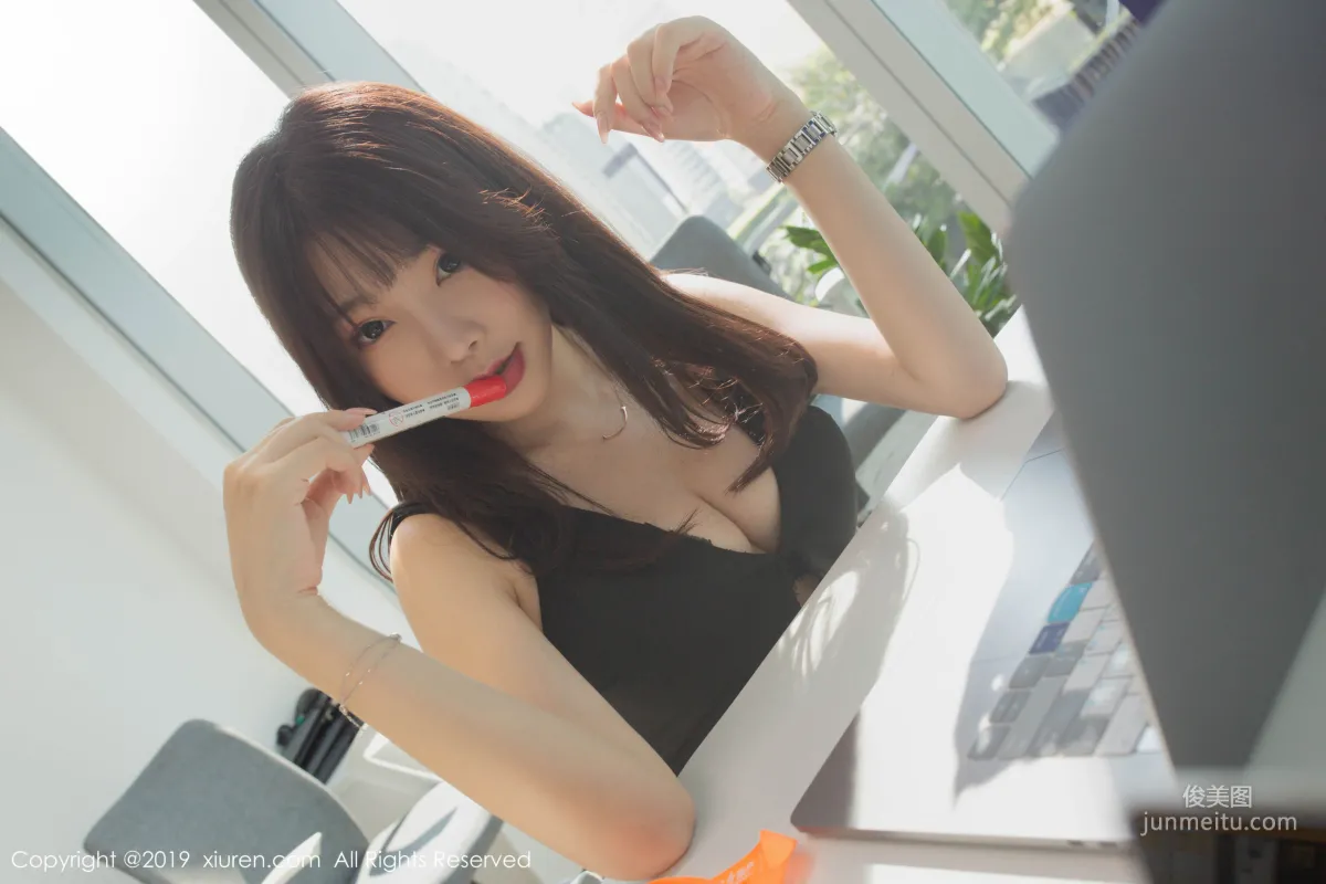 Zhizhi Booty Office Theme [XiuRen] No.1757 Photo Set photo 36