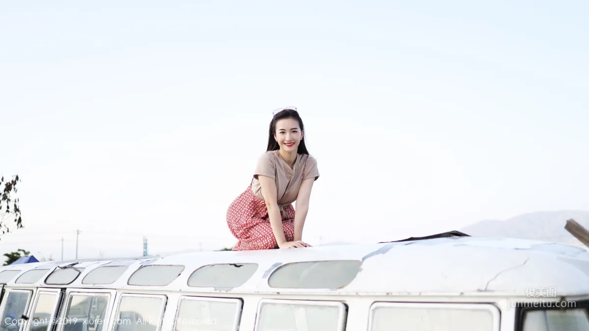 Yi'er Latte Outdoor Fresh Sweet Style Series [XiuRen] No.1718 Photo Set photo 55