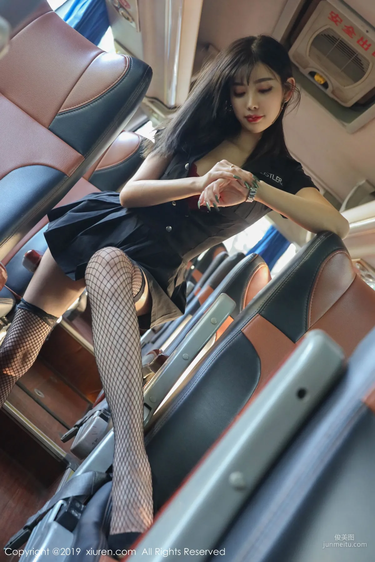Yang Chenchen sugar, Bus Shooting Special [XiuRen] No.1771 Photo Set photo 16