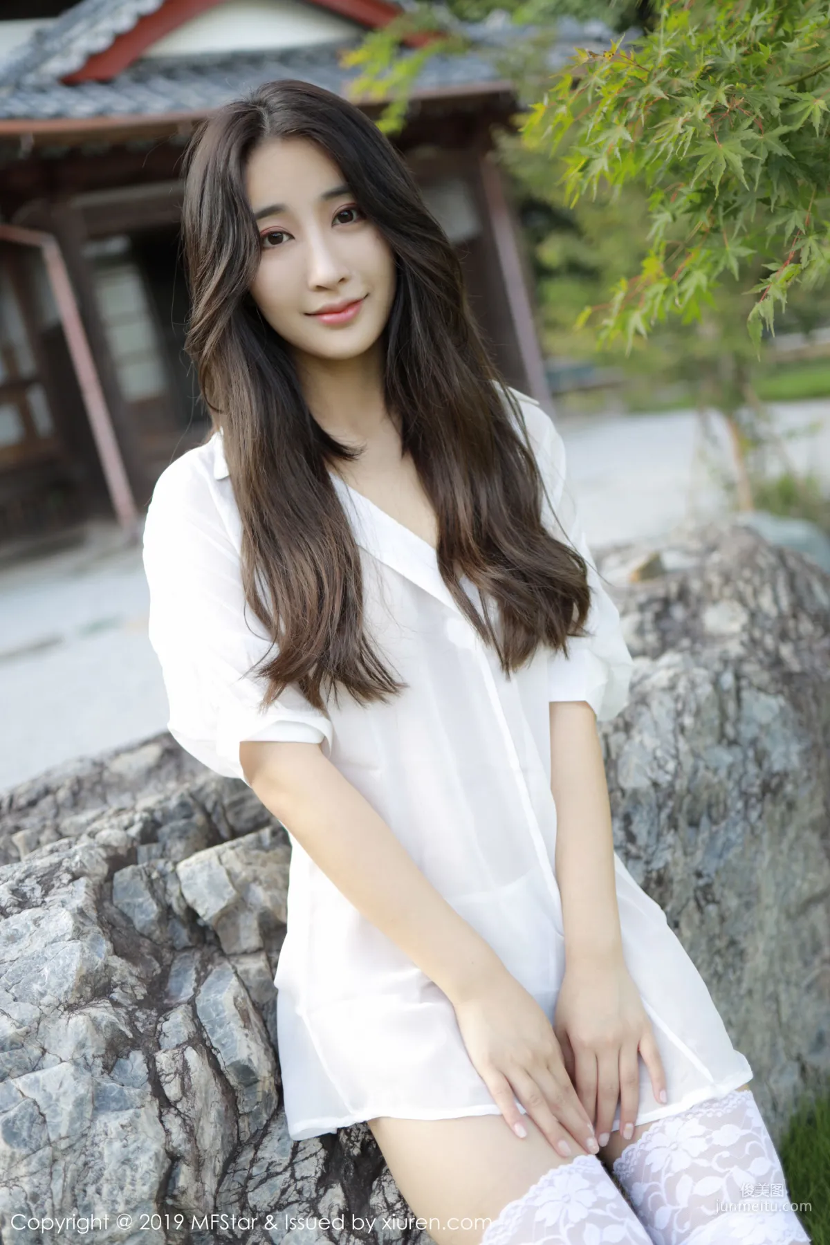 Betty Lin Zixin, Premium White Shirt Lady [MFStar] Vol.219 Photo Set photo 22