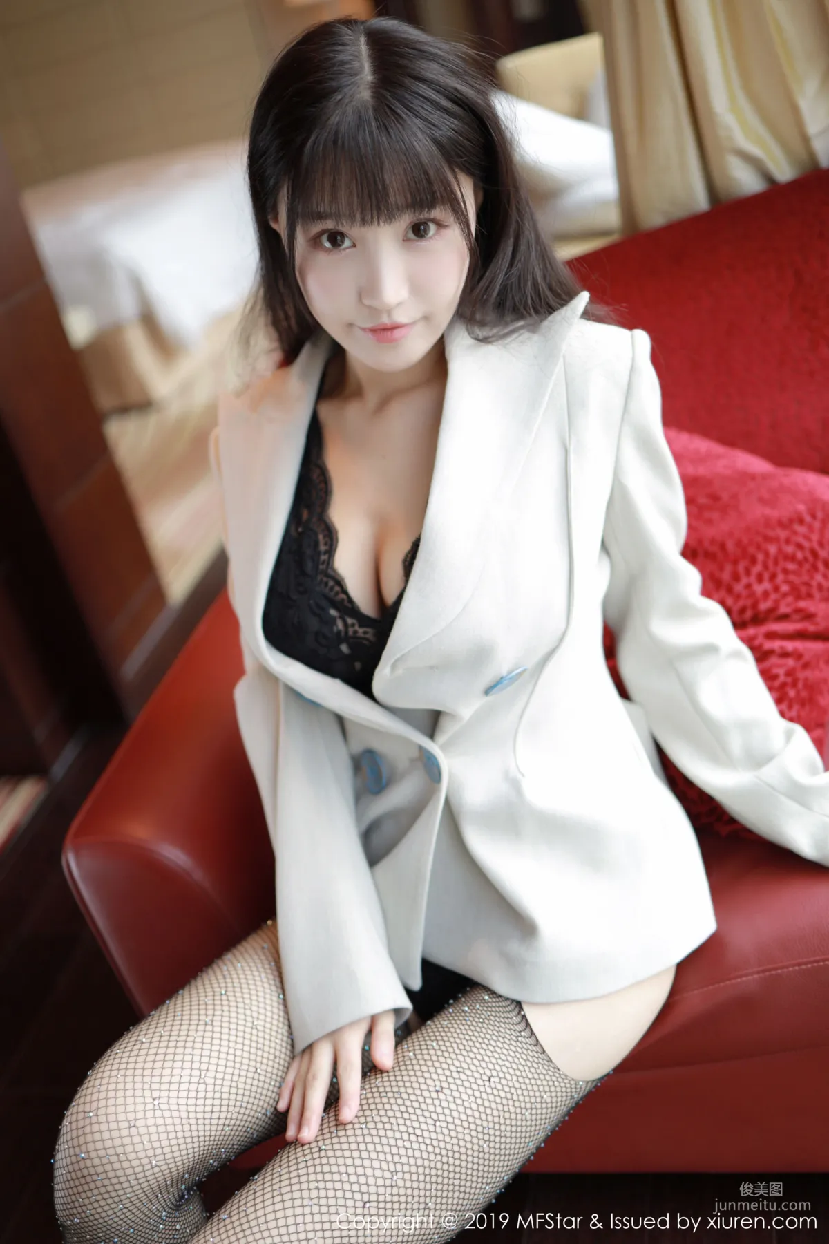 Barbie Keer, The Dashing Suit and Charming Black Stockings Lingerie [MFStar] Vol.224 Photo Set photo 10