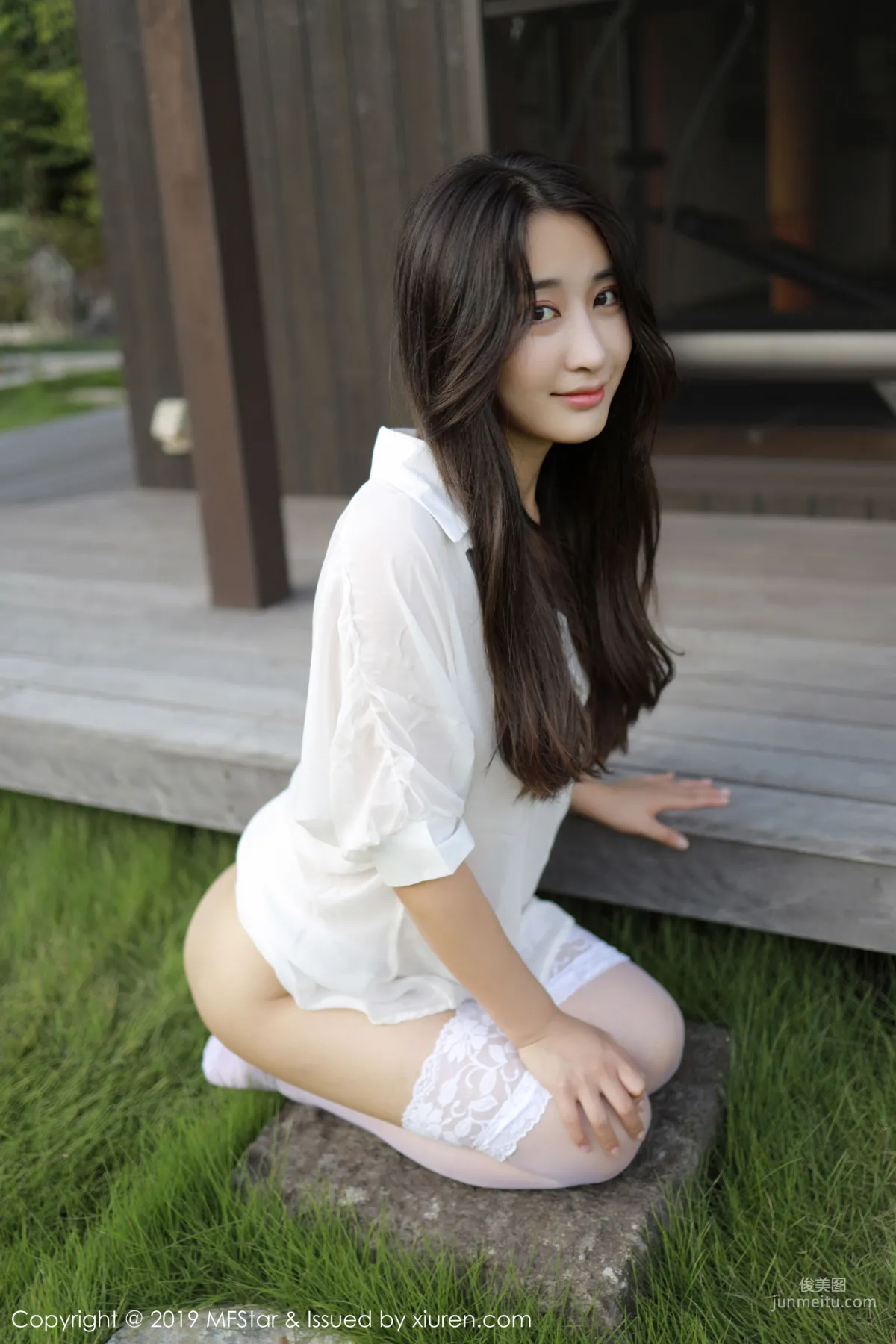 Betty Lin Zixin, Premium White Shirt Lady [MFStar] Vol.219 Photo Set photo 43