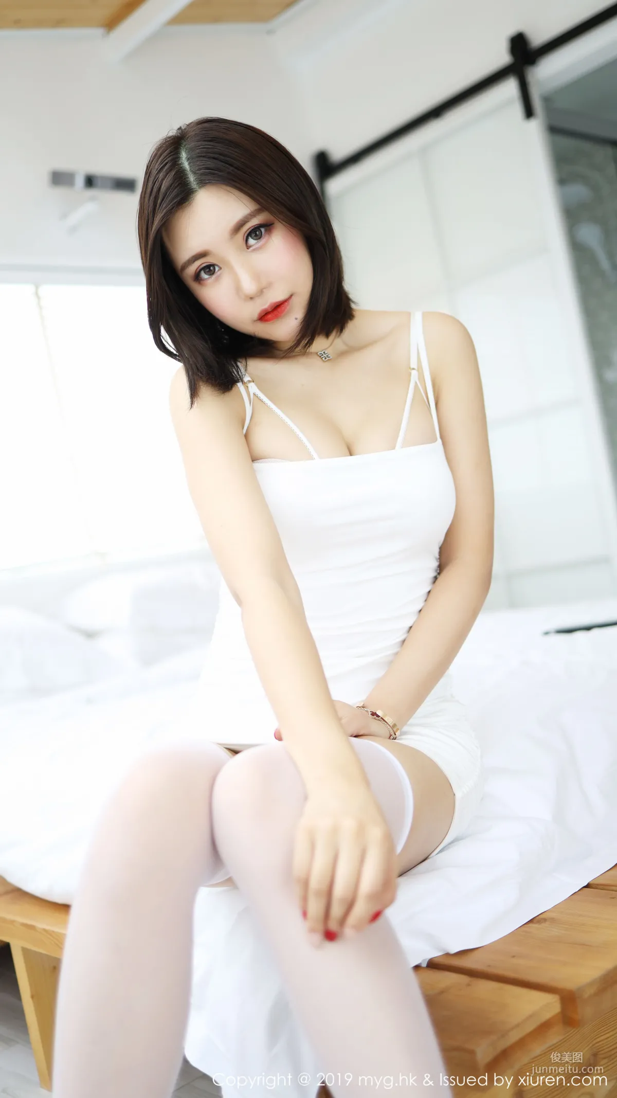 Qi Lijia ula The Delicacy of Lace Cutout Lingerie and the Temptation of Stockings [MyGirl] Vol.401 Photo Set photo 8