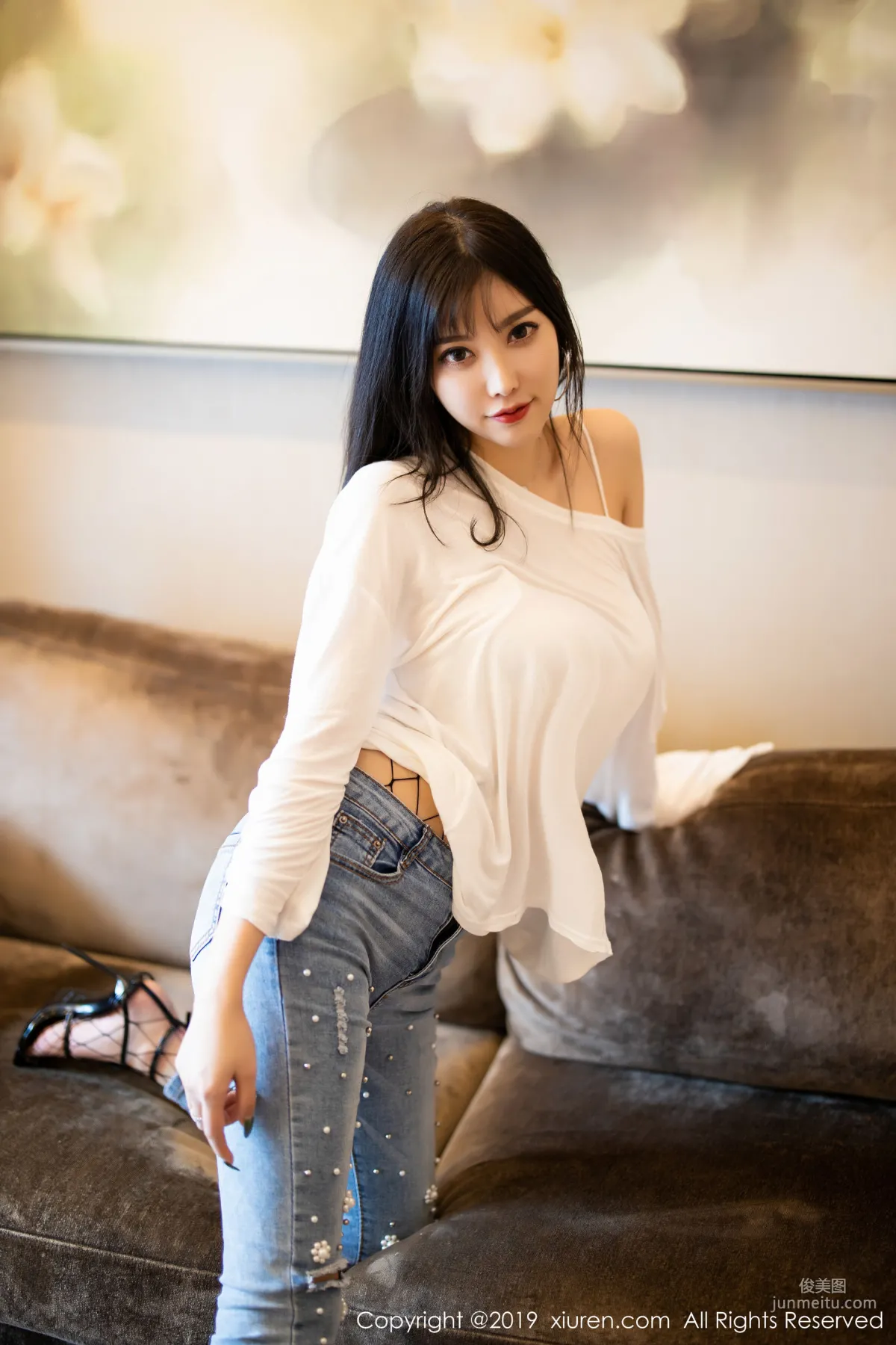 Yang Chenchen sugar "Net Stockings, Beautiful Legs, Curves Temptation" [XiuRen] No.1746 Photo Set photo 27