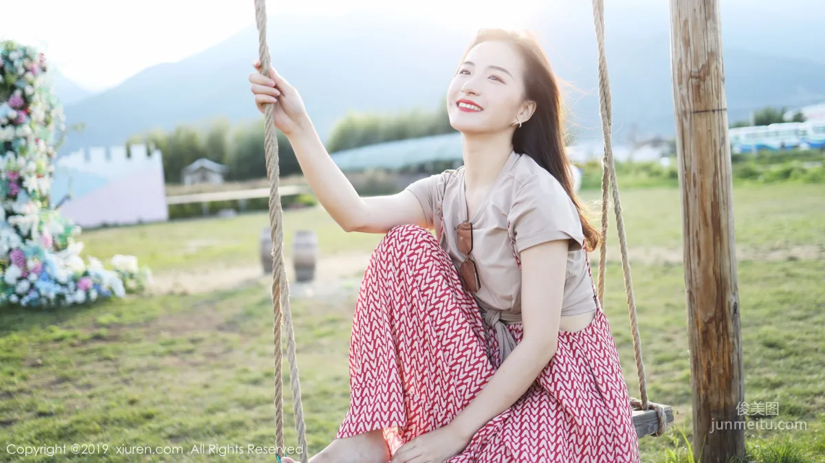 Yi'er Latte Outdoor Fresh Sweet Style Series [XiuRen] No.1718 Photo Set photo 47