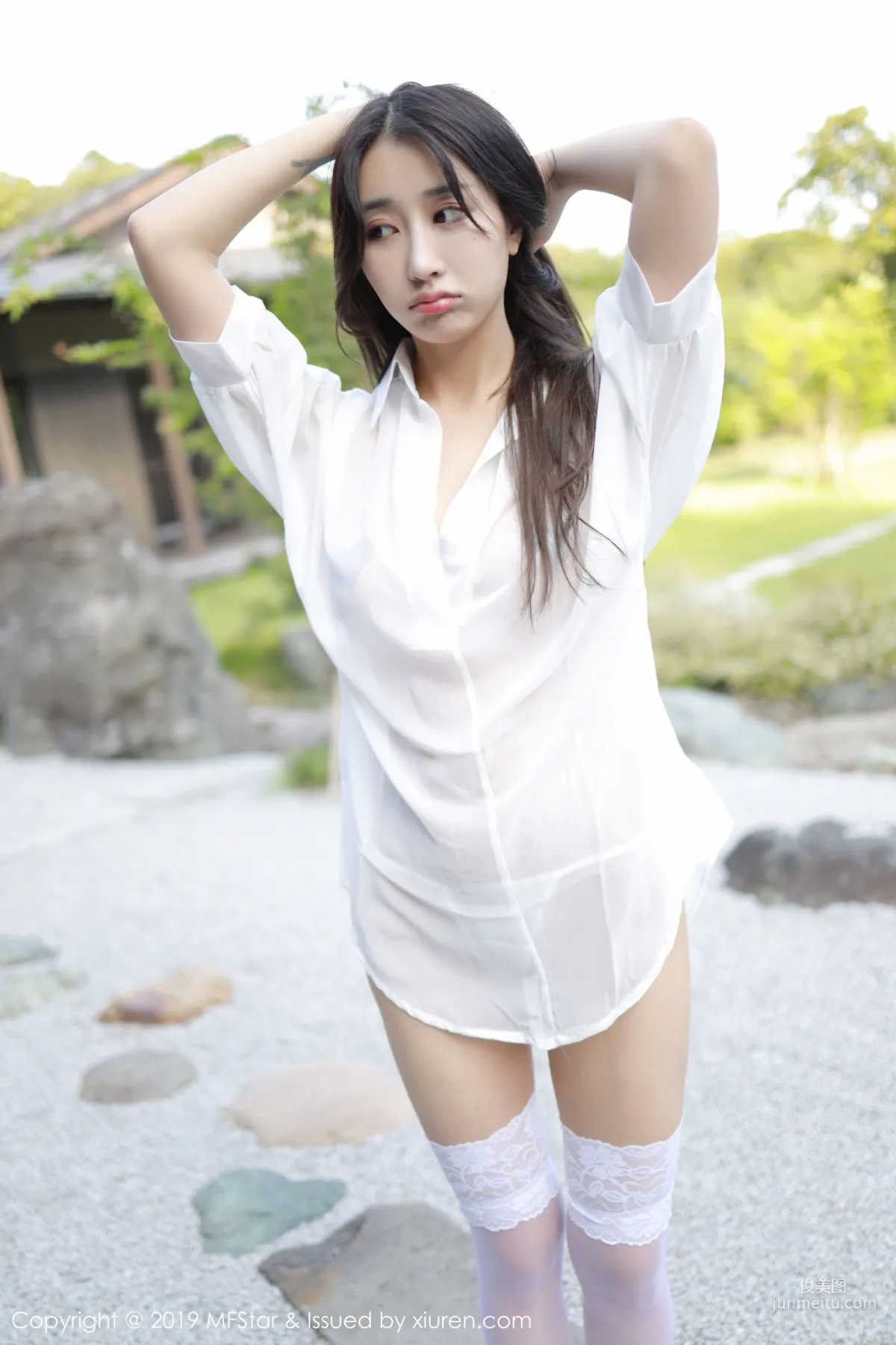 Betty Lin Zixin, Premium White Shirt Lady [MFStar] Vol.219 Photo Set photo 7